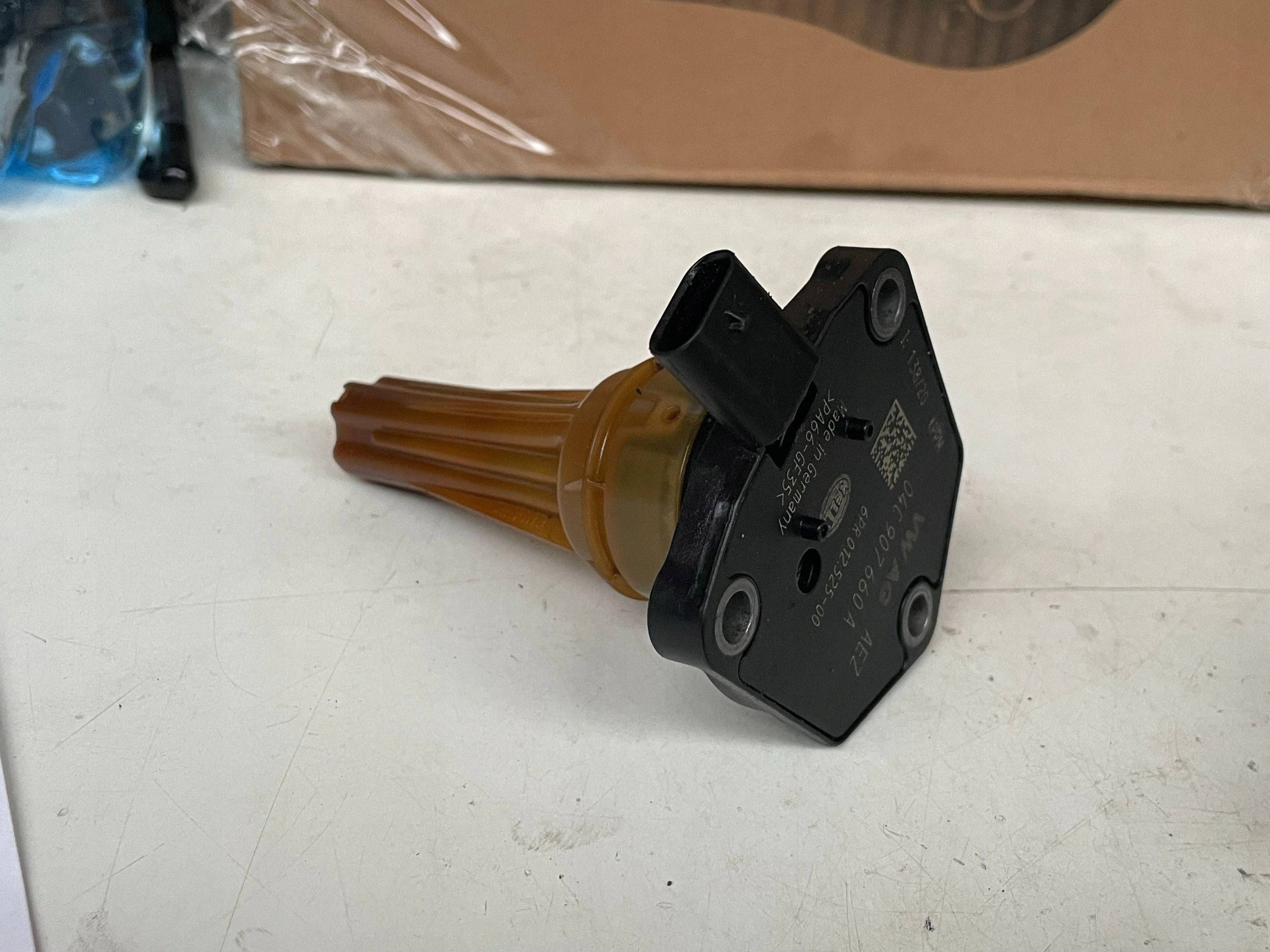 sensore Livello olio AUDI Q2 - 04C907660A @M