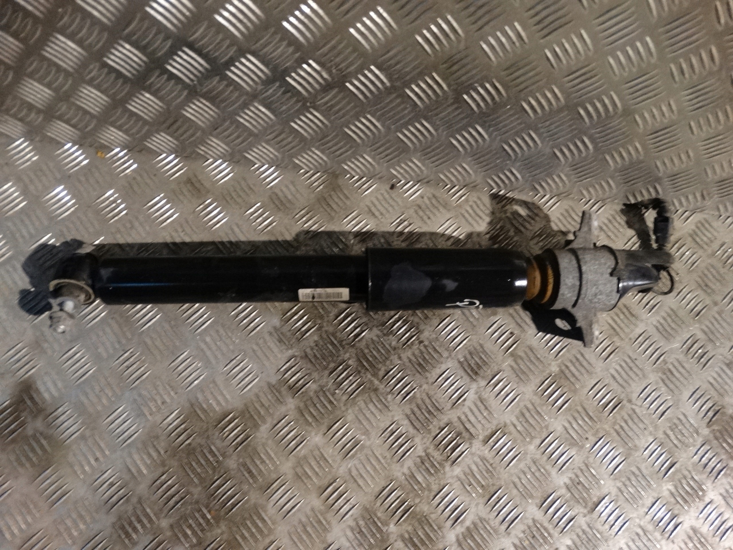 IDEALNY shock absorber rear AUDI Q7 Q8 4M 1 9
