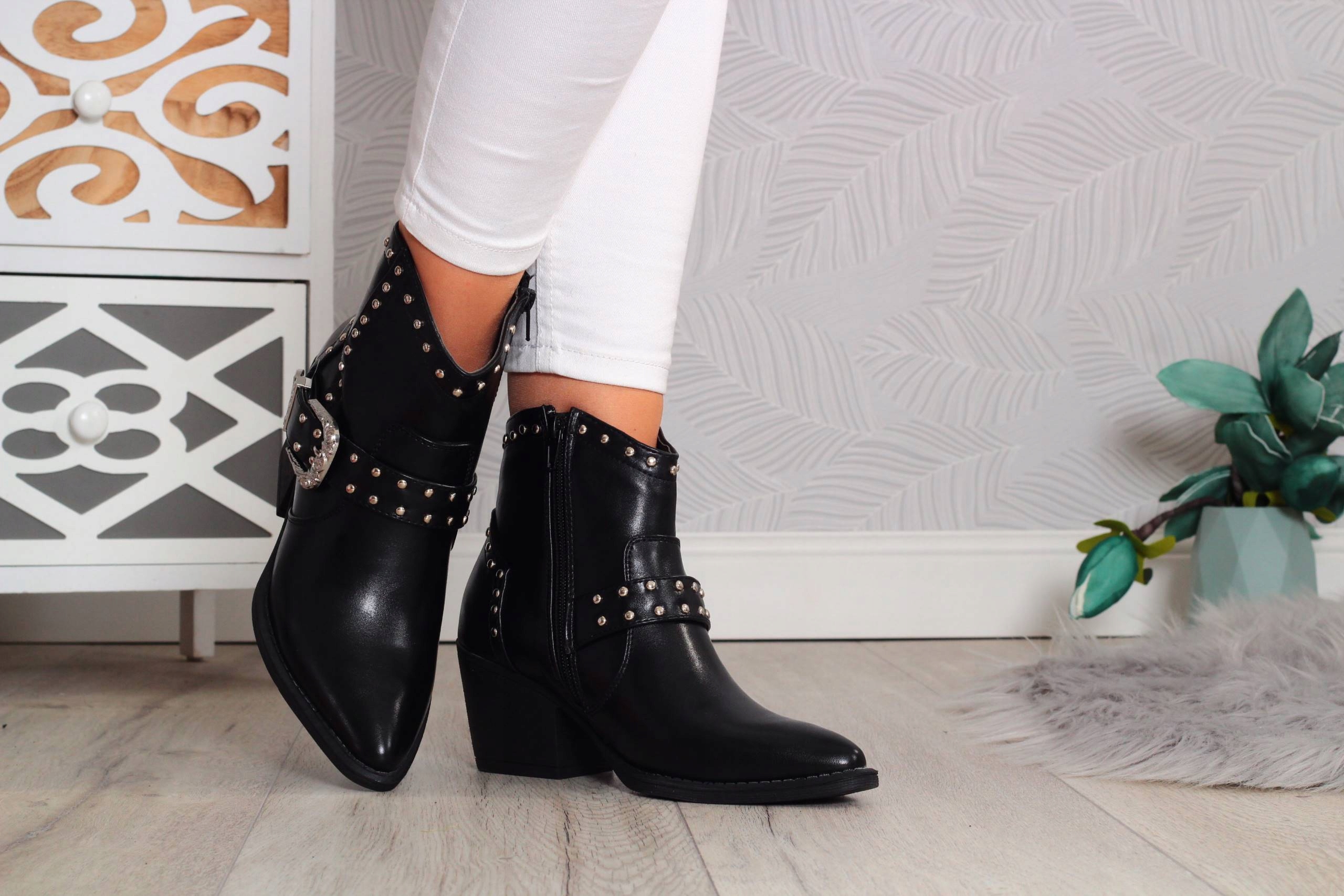 BOTKI DAMSKIE WIOSENNE BUTY KOWBOJKI NA OBCASIE Wzór dominujący bez wzoru