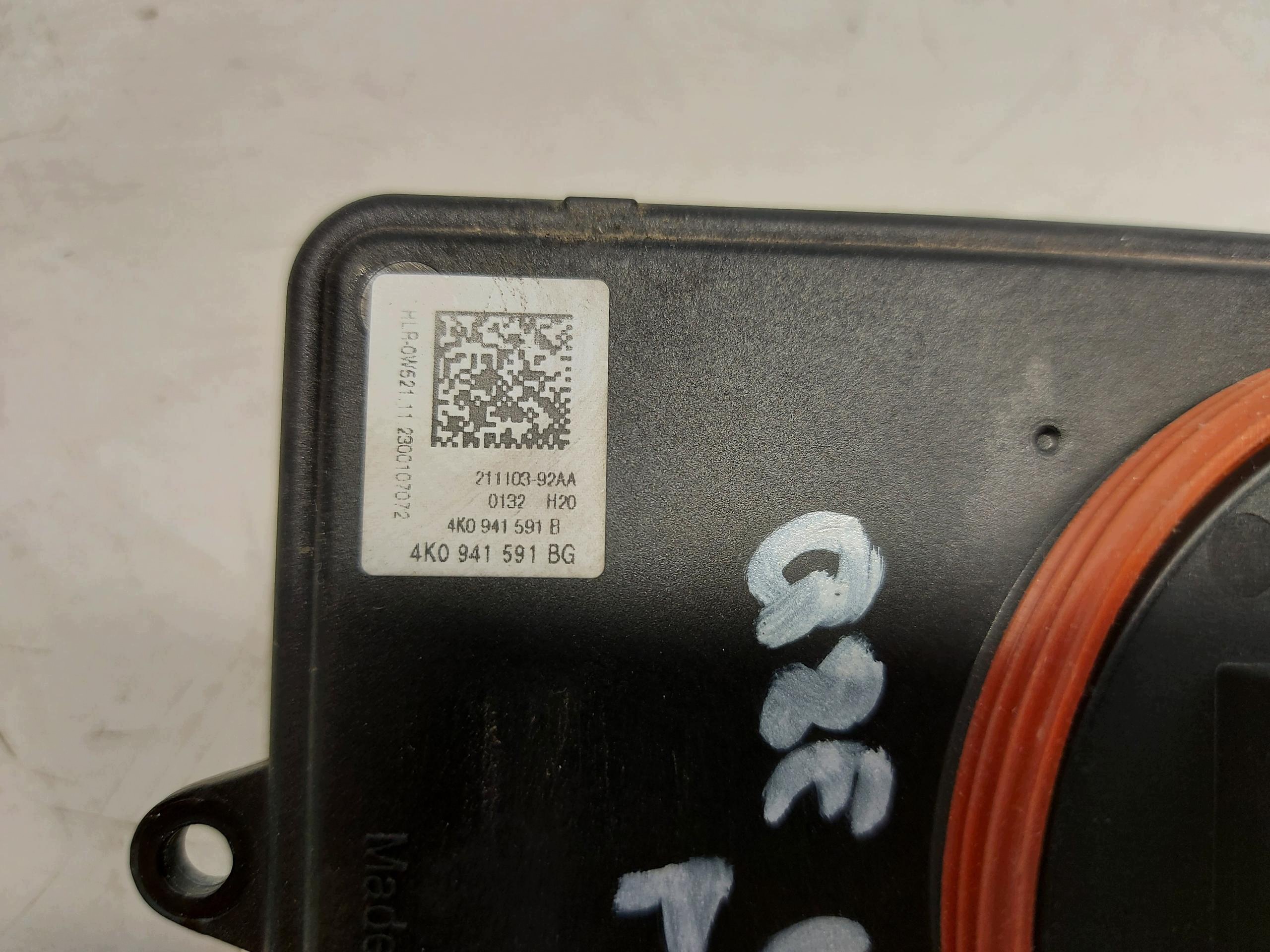 Audi Q8 E-TRON module control unit lights left left front 4k0941591b