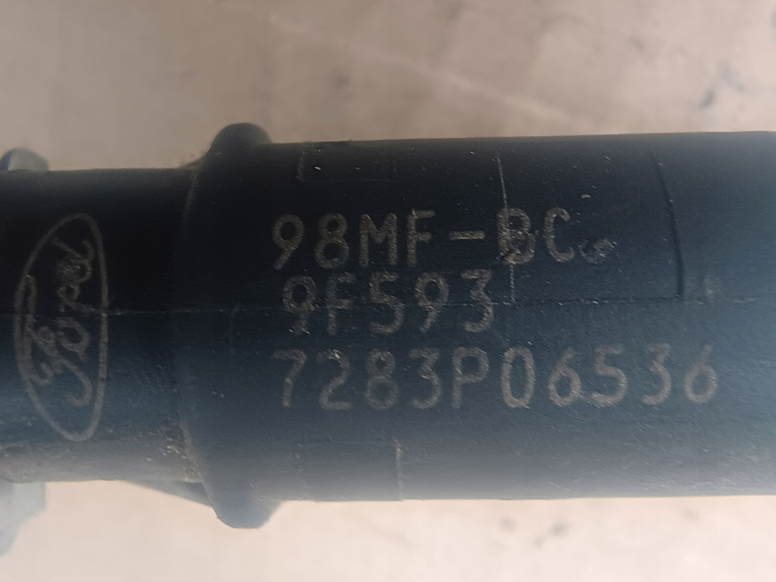 Rampe injection VP8A6U-BB FORD MONDEO MK4 1,6 16V