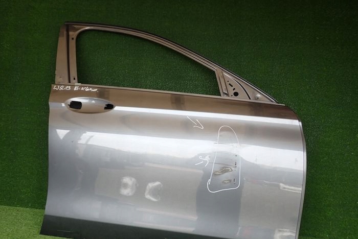 MERCEDES W213 213 E-KLASA dveře pravé přední předek