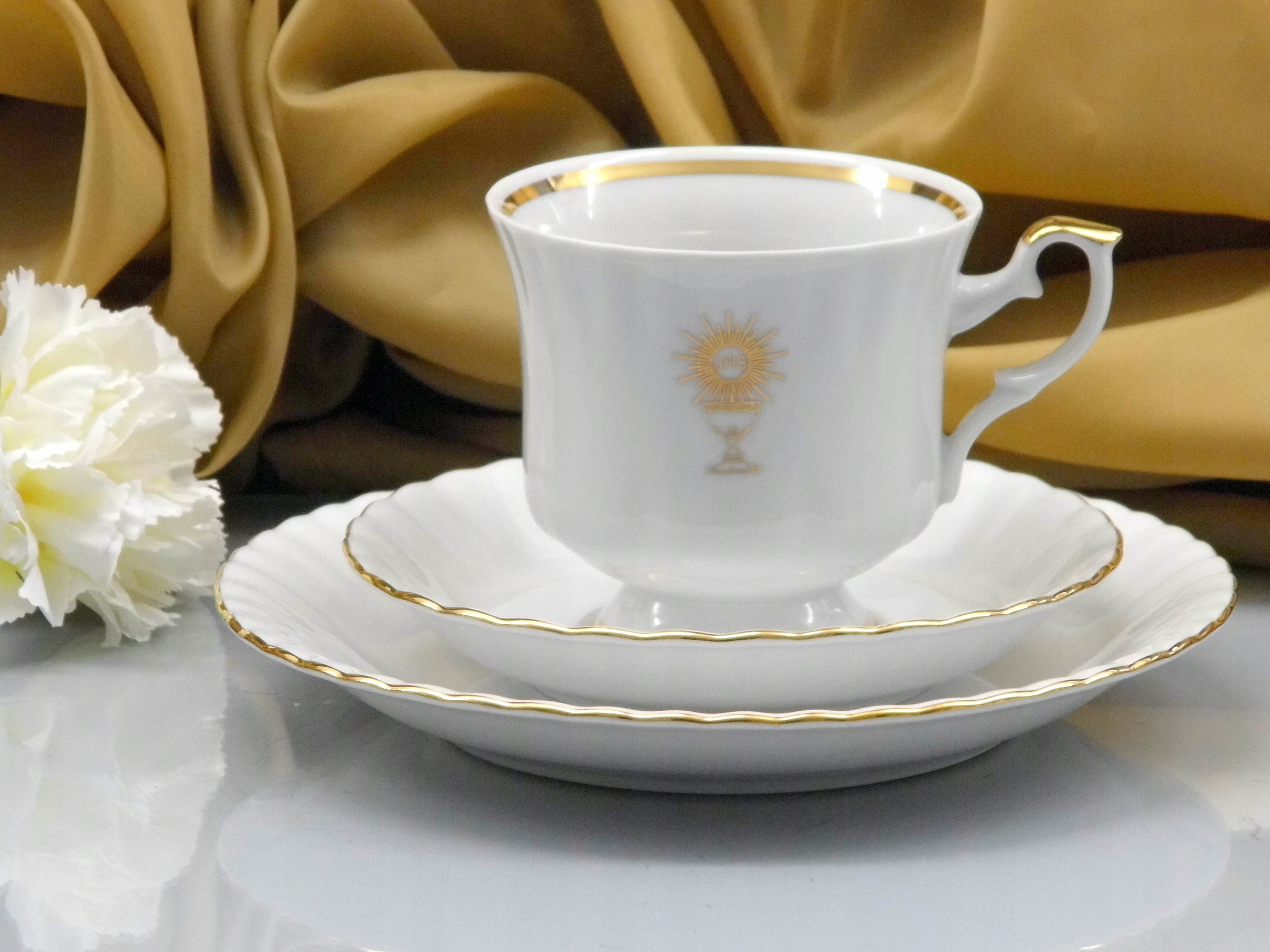 566 PAMIĄTKA I KOMUNIA ŚW 1/3 IWONA CHODZIEŻ MALCER WYPIS imię i data Marka PPH MALCER