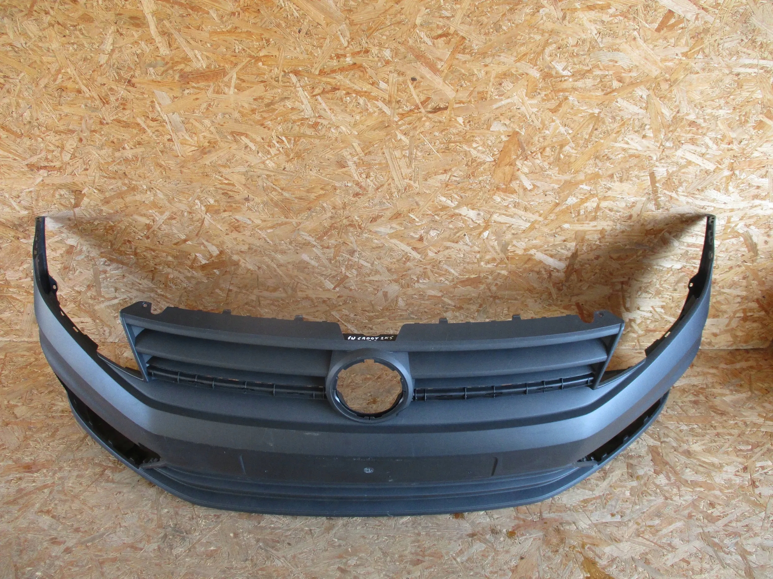 bumper front front VW CADDY 2K5 15