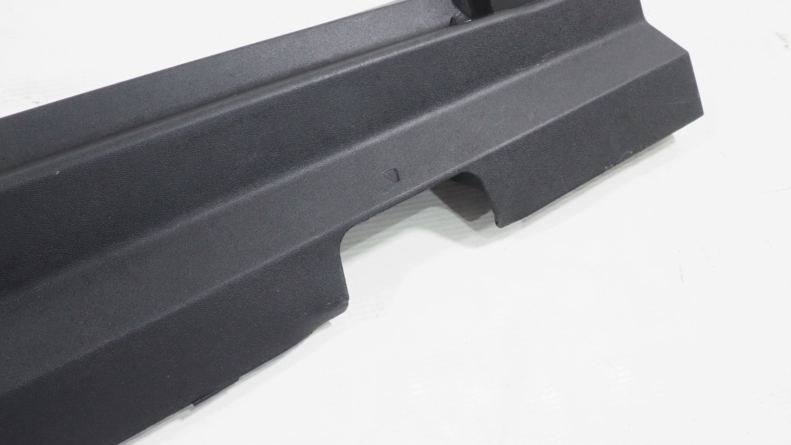 Volvo XC40 moulding threshold right 31448224