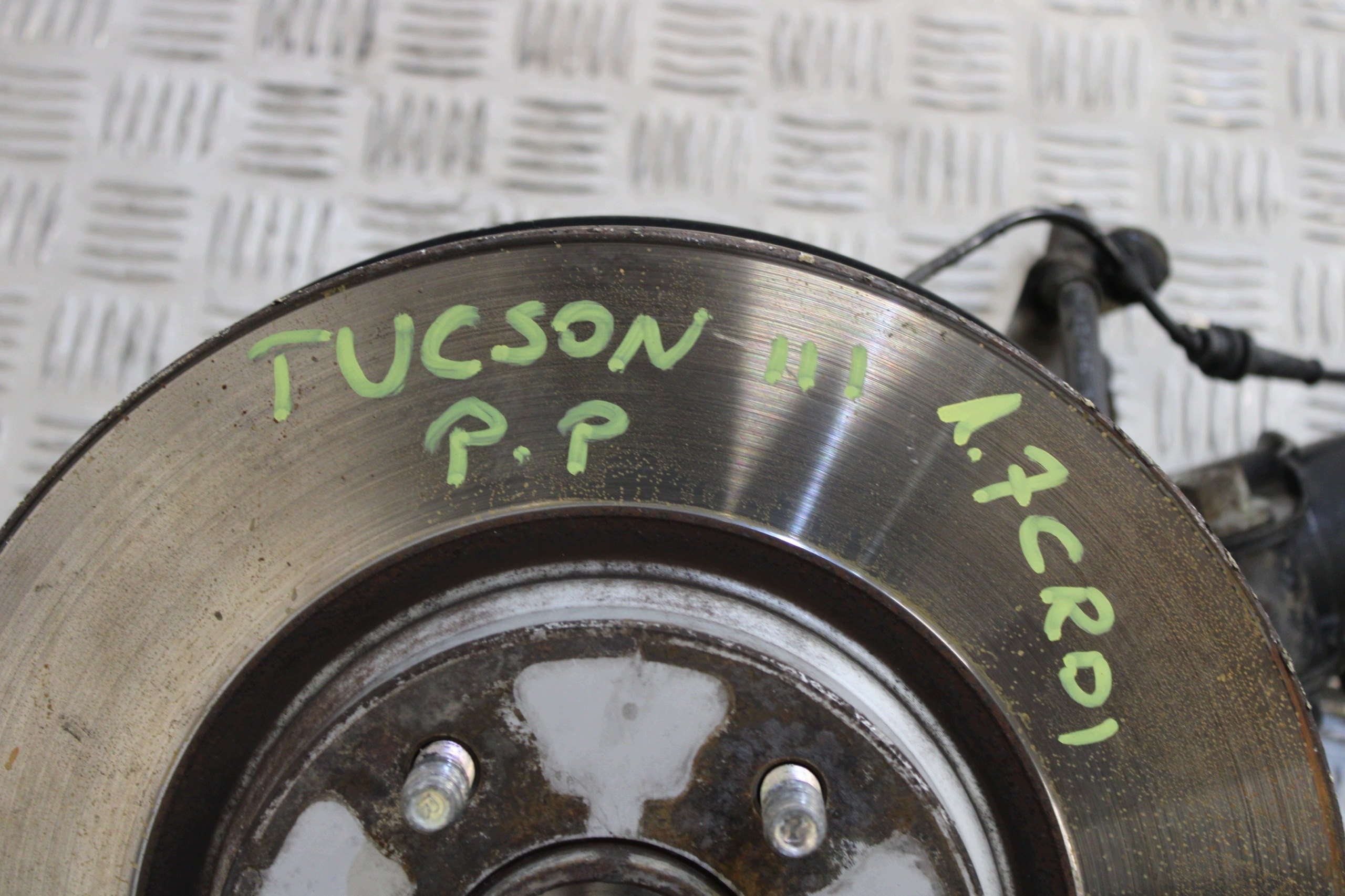 swing McPherson shock absorber right front HYUNDAI TUCSON III 3 1.7 CRDI