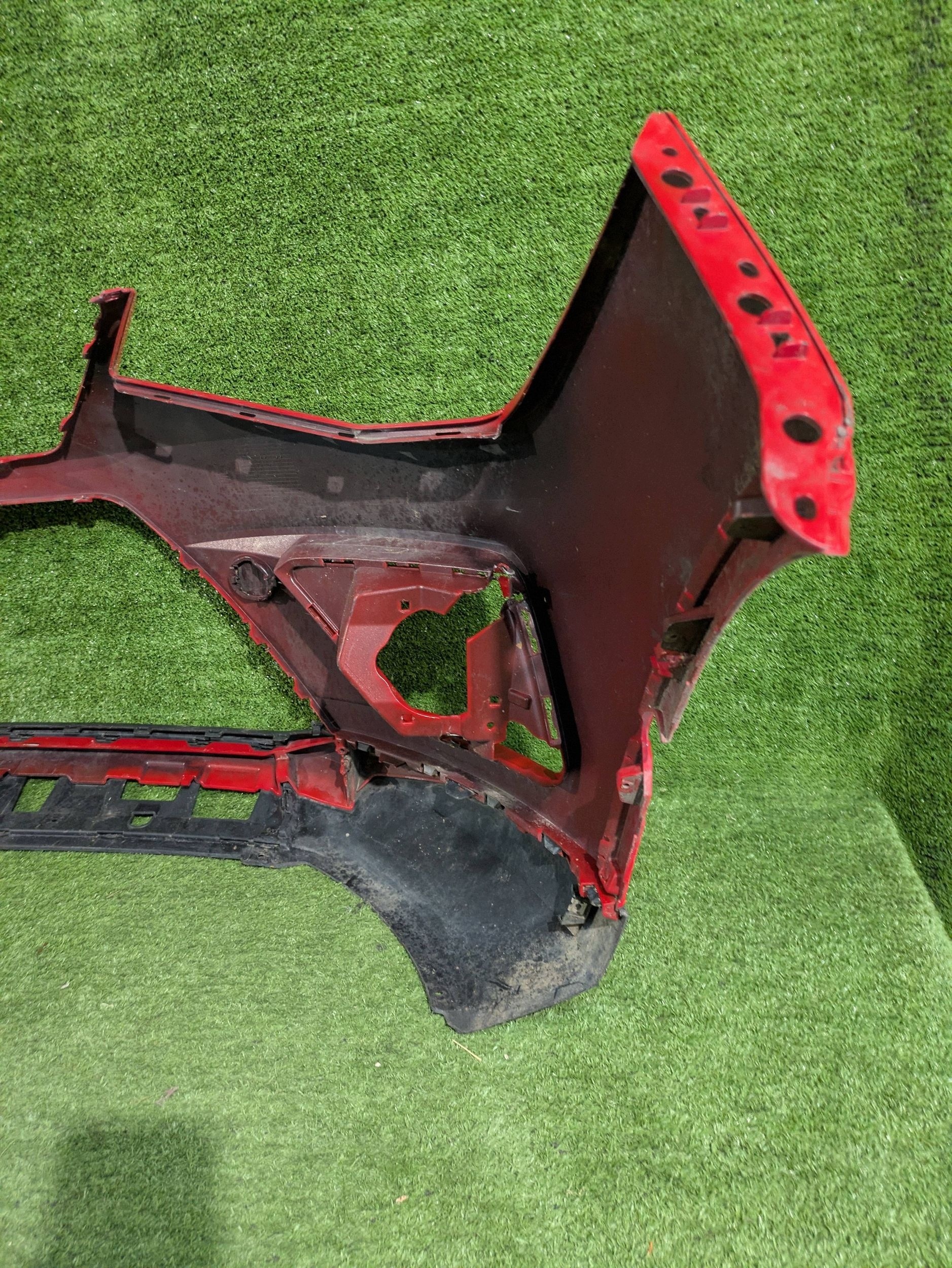 front bumper front SEAT ARONA 6F9 NR.Z9359