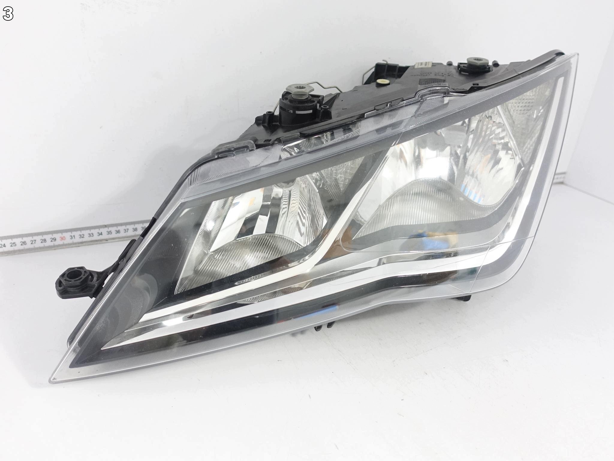 SEAT LEON III 3 5F1 5F0 12-16 light normal fog light H7 left front EUROPA
