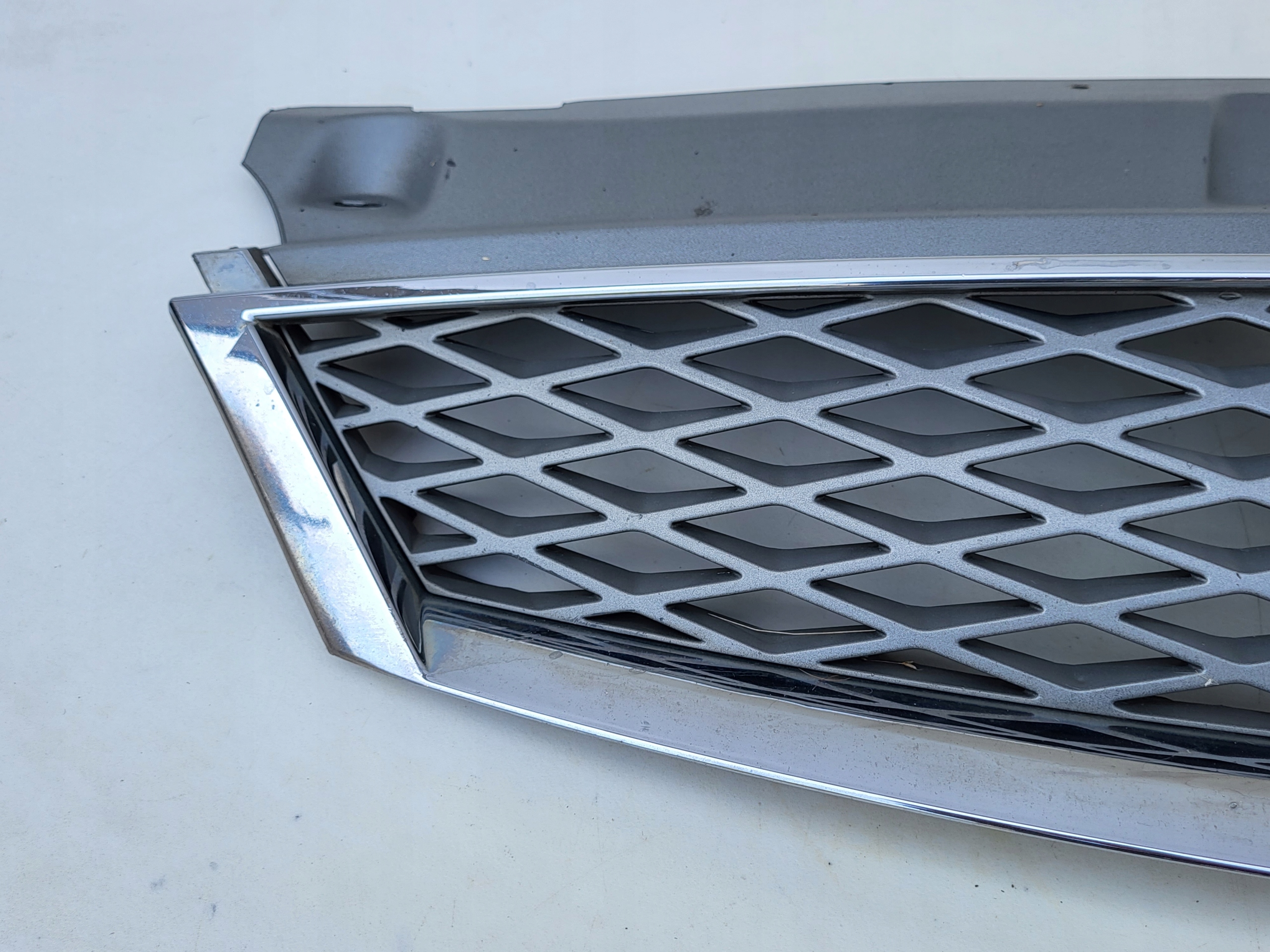 Ford Mondeo III Mk3 Kühlergrill FRONTGRILL Kühlergitter - Thumbnail 3