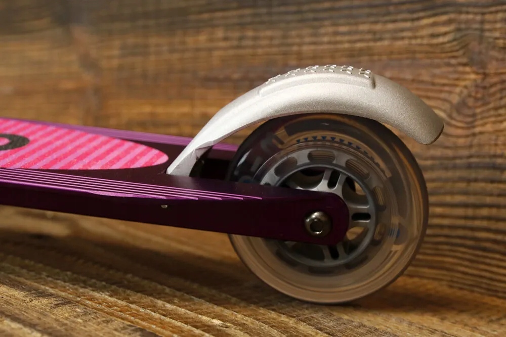 HULAJNOGA MICRO SPRITE LED PURPLE STRIPE SA0219 Maksymalna waga użytkownika 100 kg