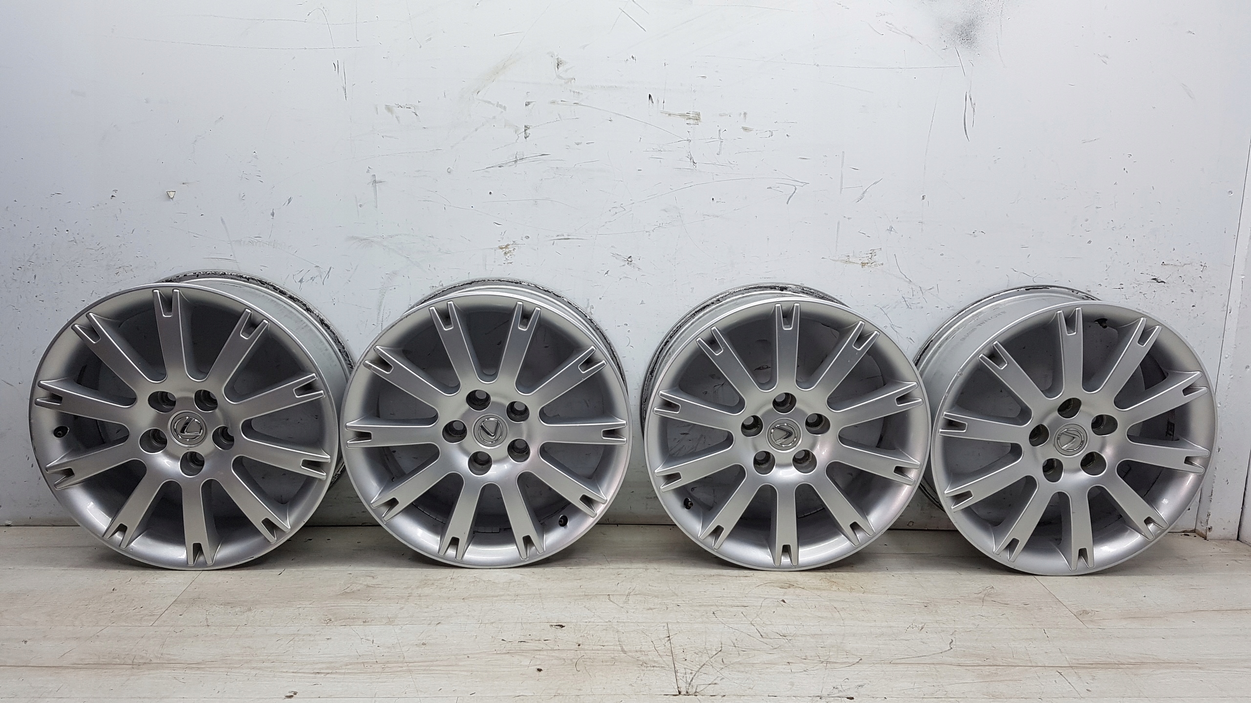 4× Обід алюміній Lexus OE RX 6.5