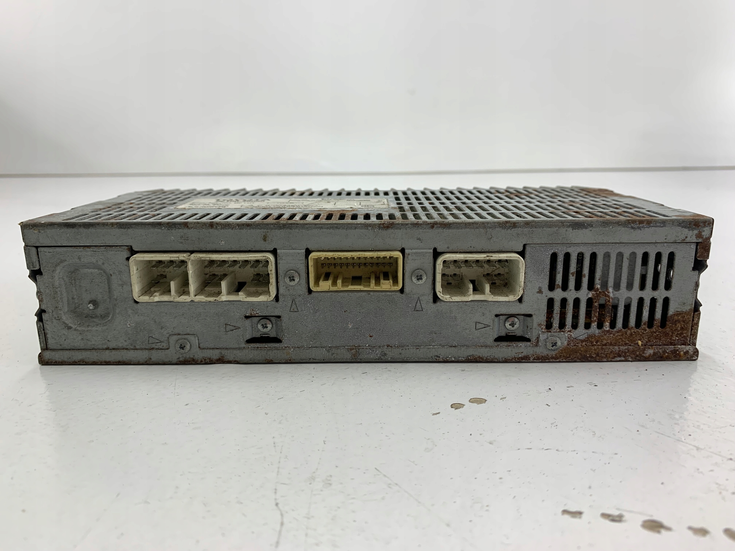 LEXUS RX 350 II amplifier 86100-48080