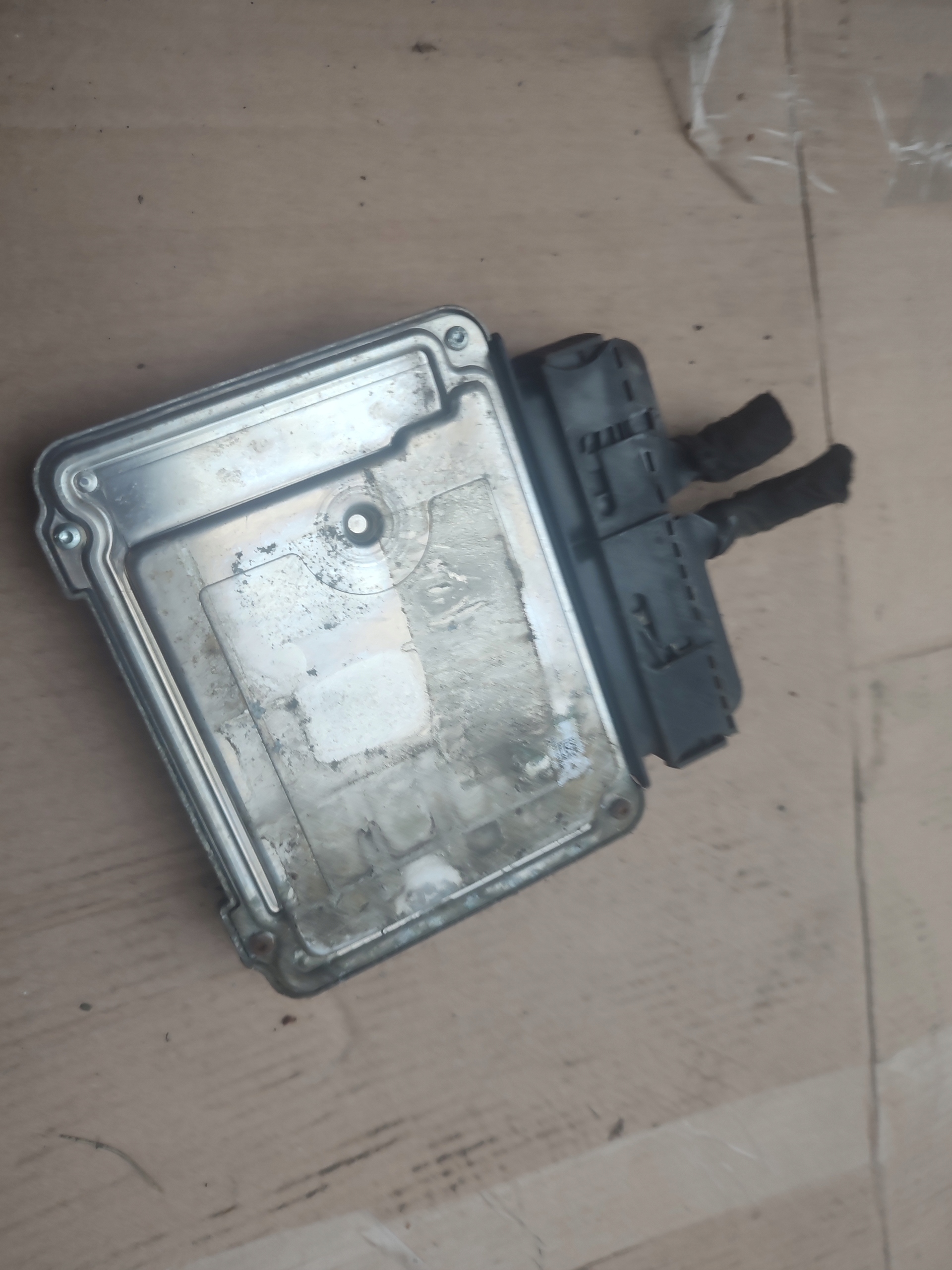 Ordinateur ECU Unité de contrôle VW 03C907309E 0261S06351