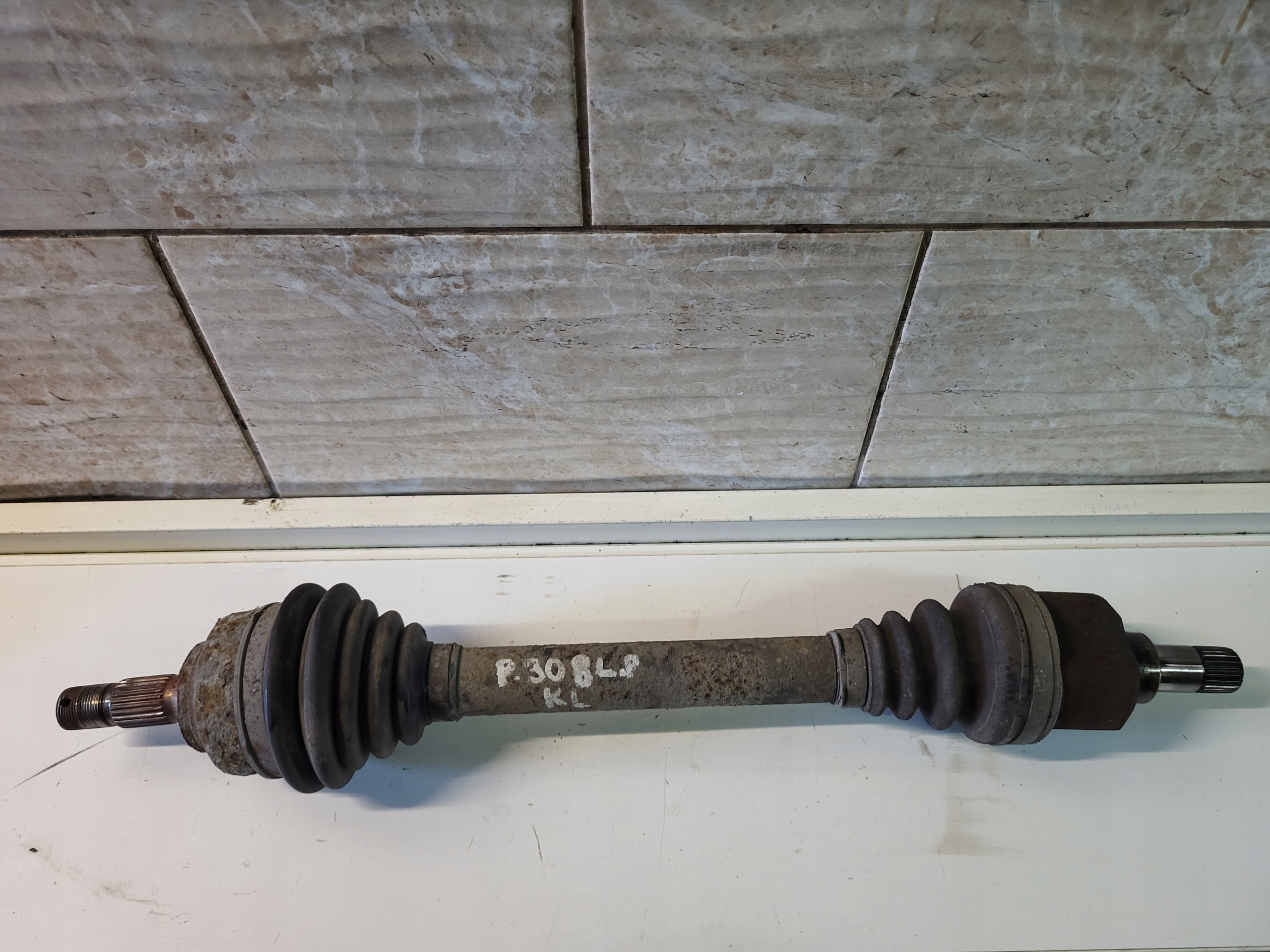 semi-axis left short. PEUGEOT 308 1.6 VTI