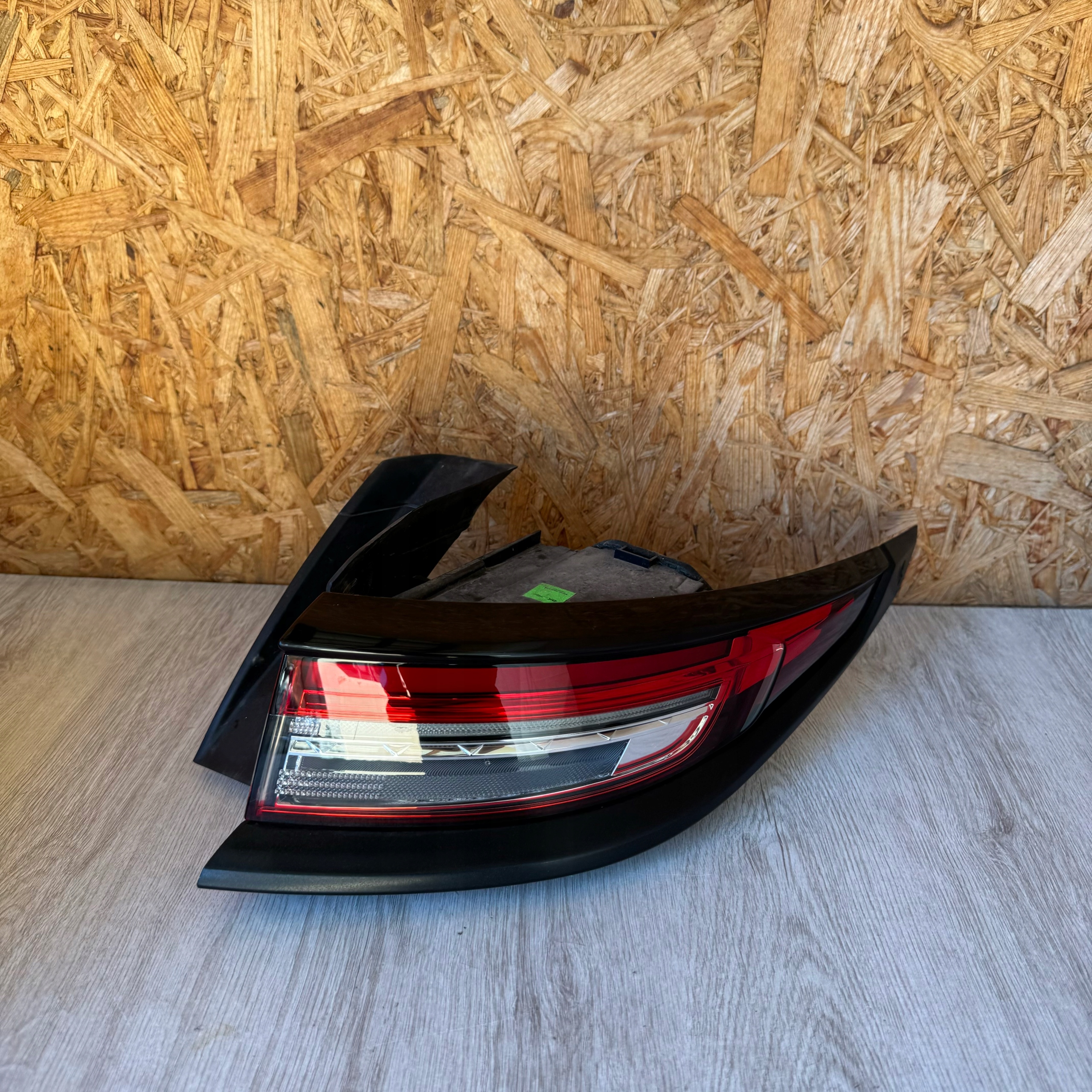 LIGHT REAR RIGHT CITROEN DS3 CROSSBACK 9827059380