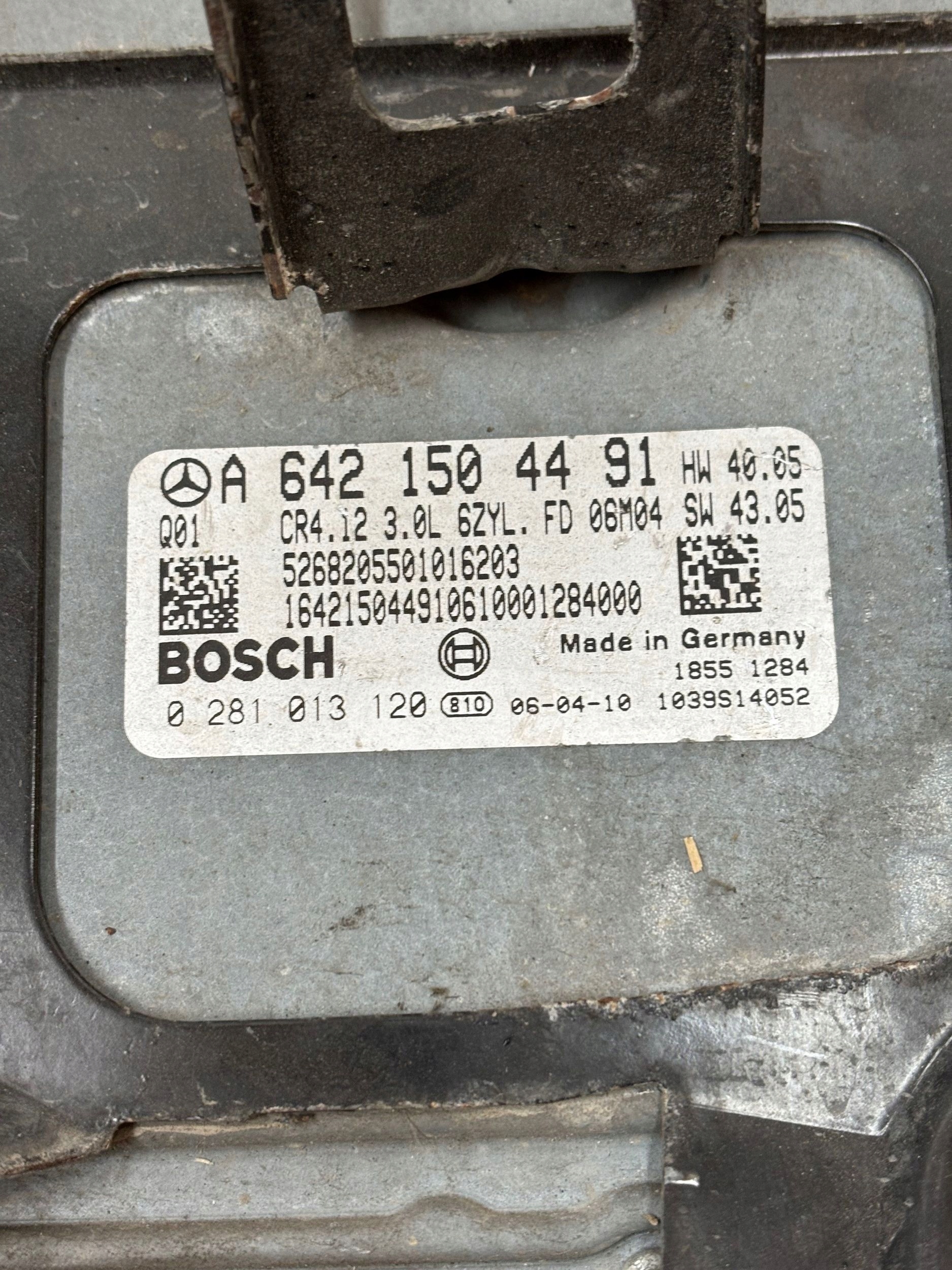 control unit of the engine computer A6421504491 3.0 CDI MERCEDES W164