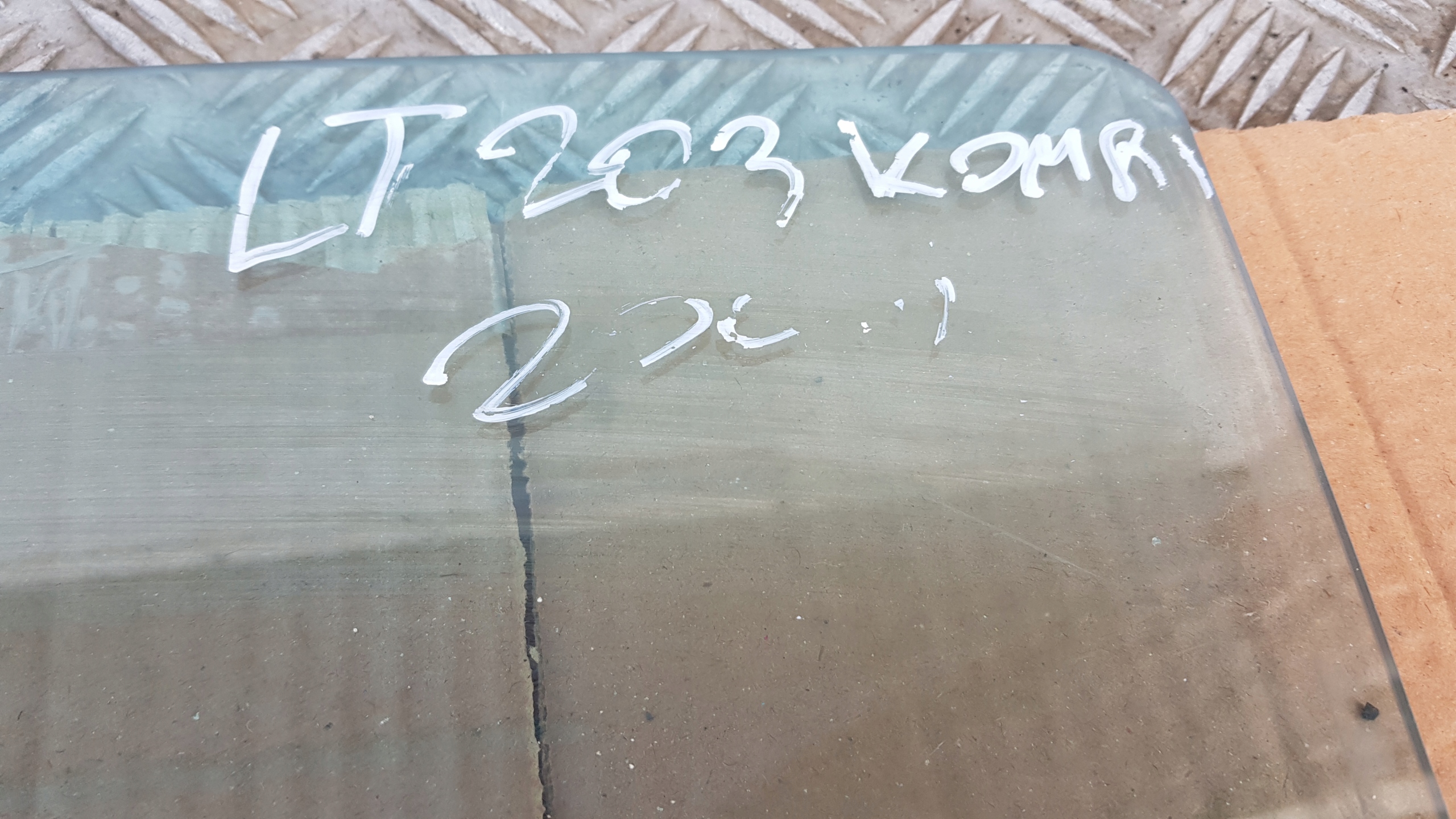 MERCEDES W203 links heck KOMBI Tür 2002