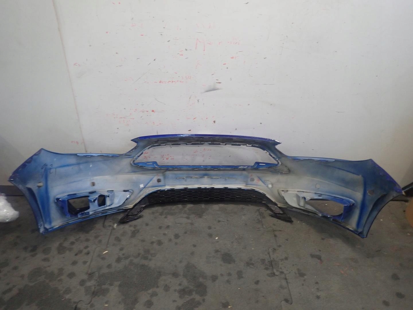 nárazník předek přední FORD FOCUS MK3 LIFT 2014