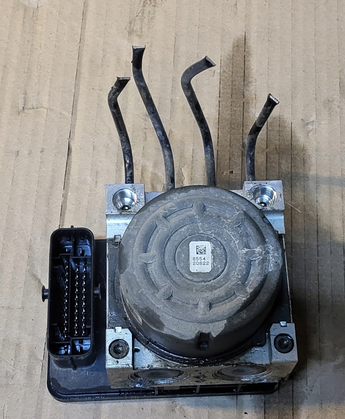 Peugeot 208 насос abs 9804161580