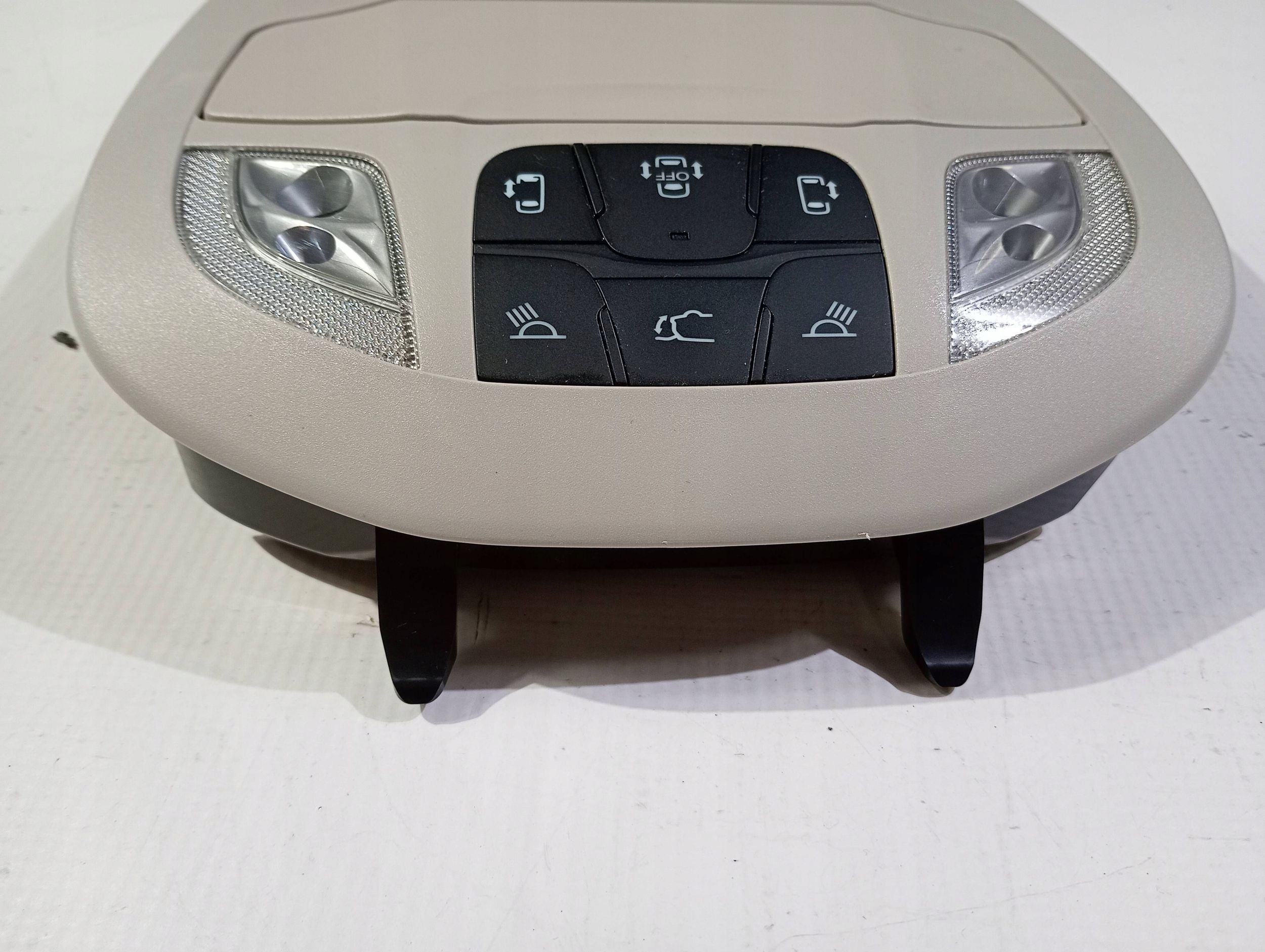 light oswietlenie of the interior cabs passenger compartment Chrysler Pacifica 2017