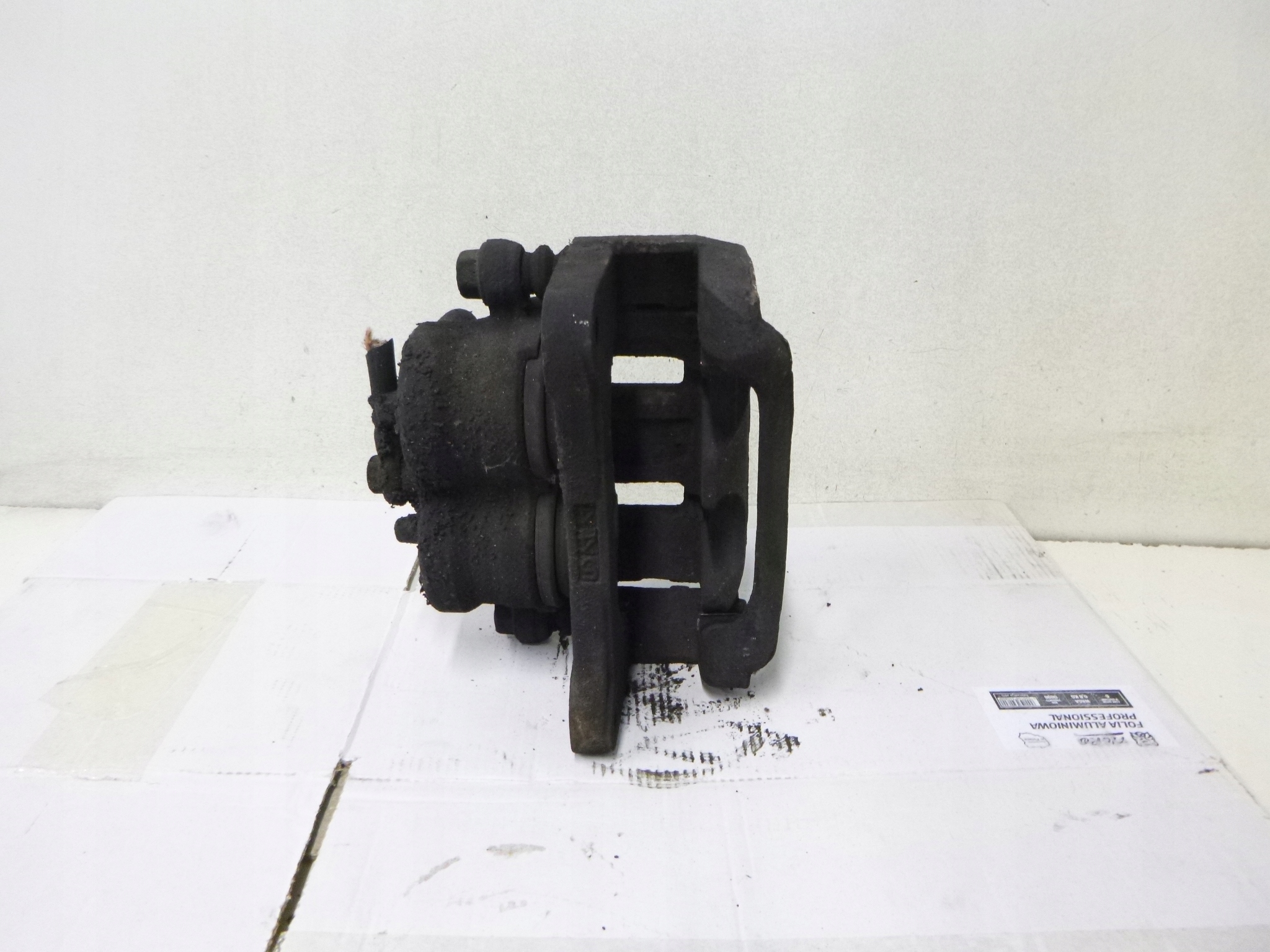 caliper brake + caliper carrier front right Mitsubishi Grandis 2.0 DI-D 2005r.