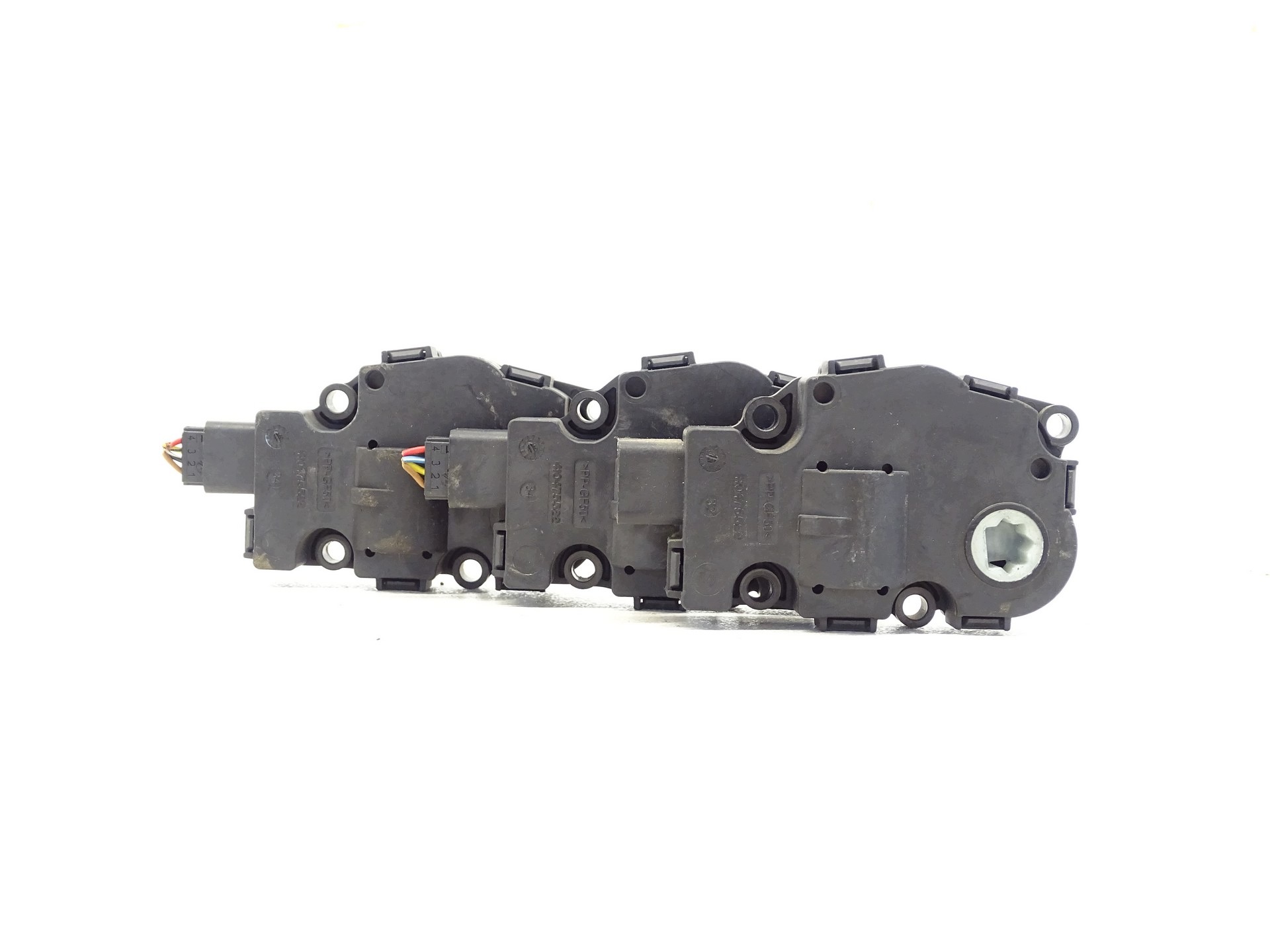 motor topení BMW F25 EFB436