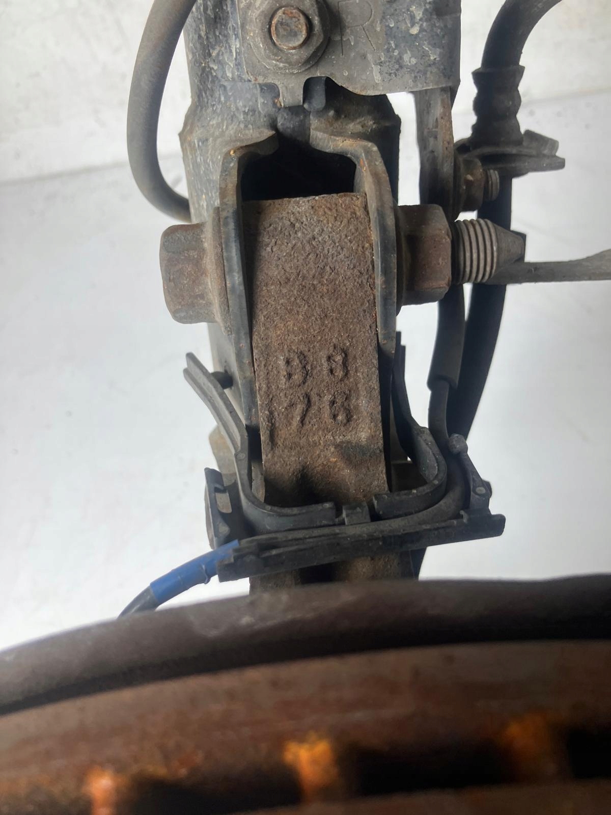 McPherson swing right front PEUGEOT 4007 2.2 HDI