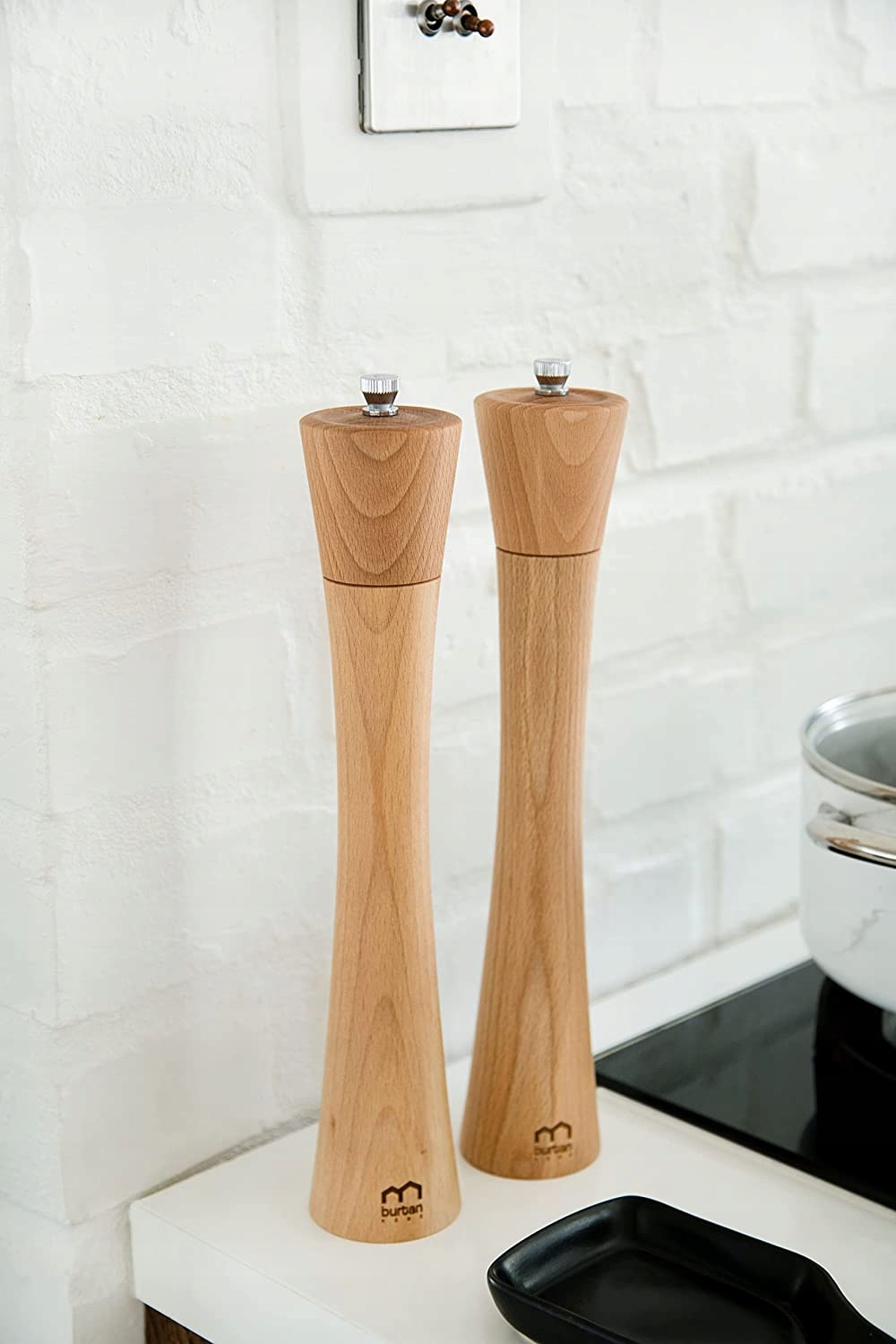 

Młynek do Soli i pieprzu/przypraw drewniany 24 cm
