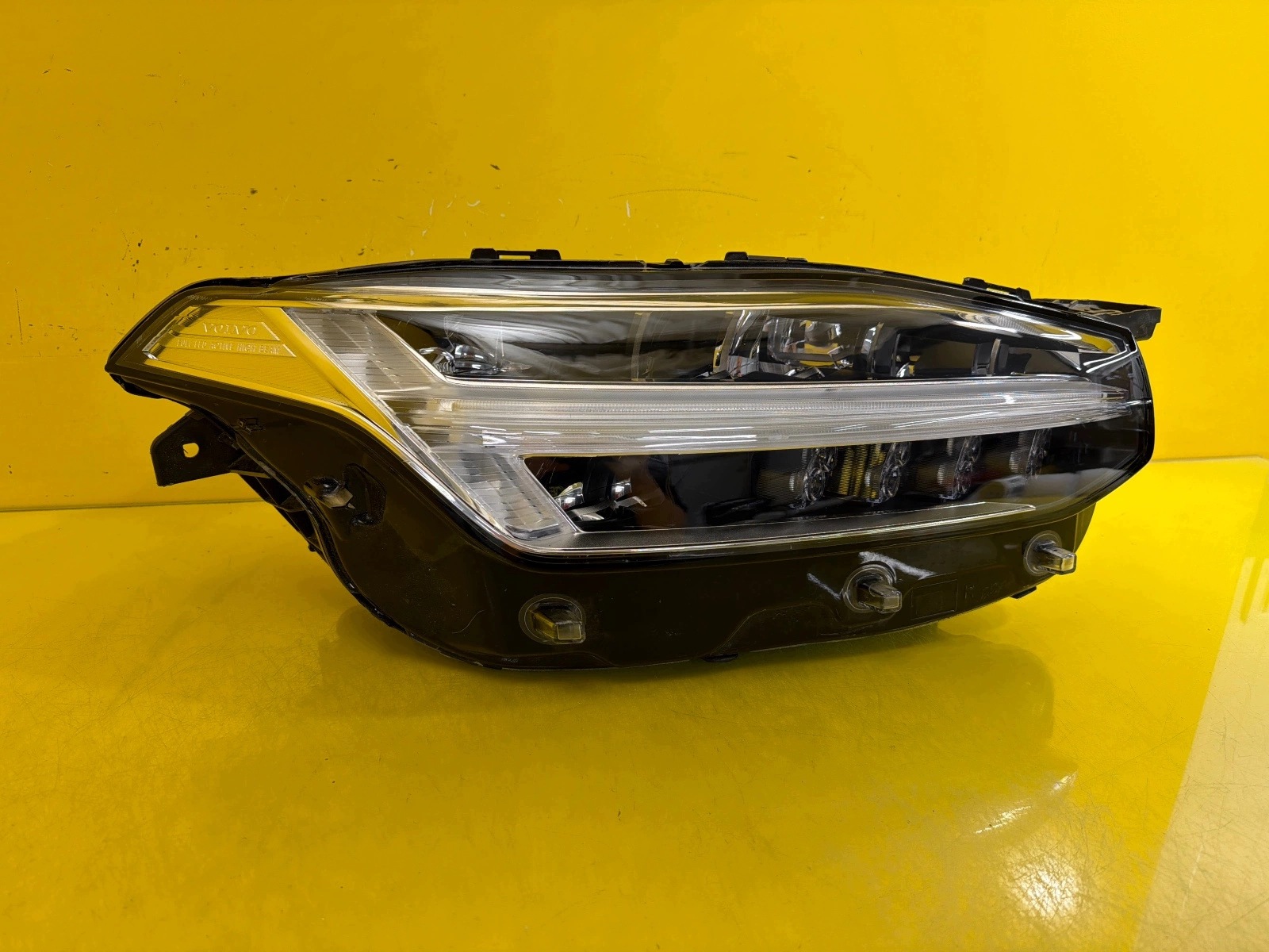 light right front Volvo XC90 II Full Led 15- 31655808