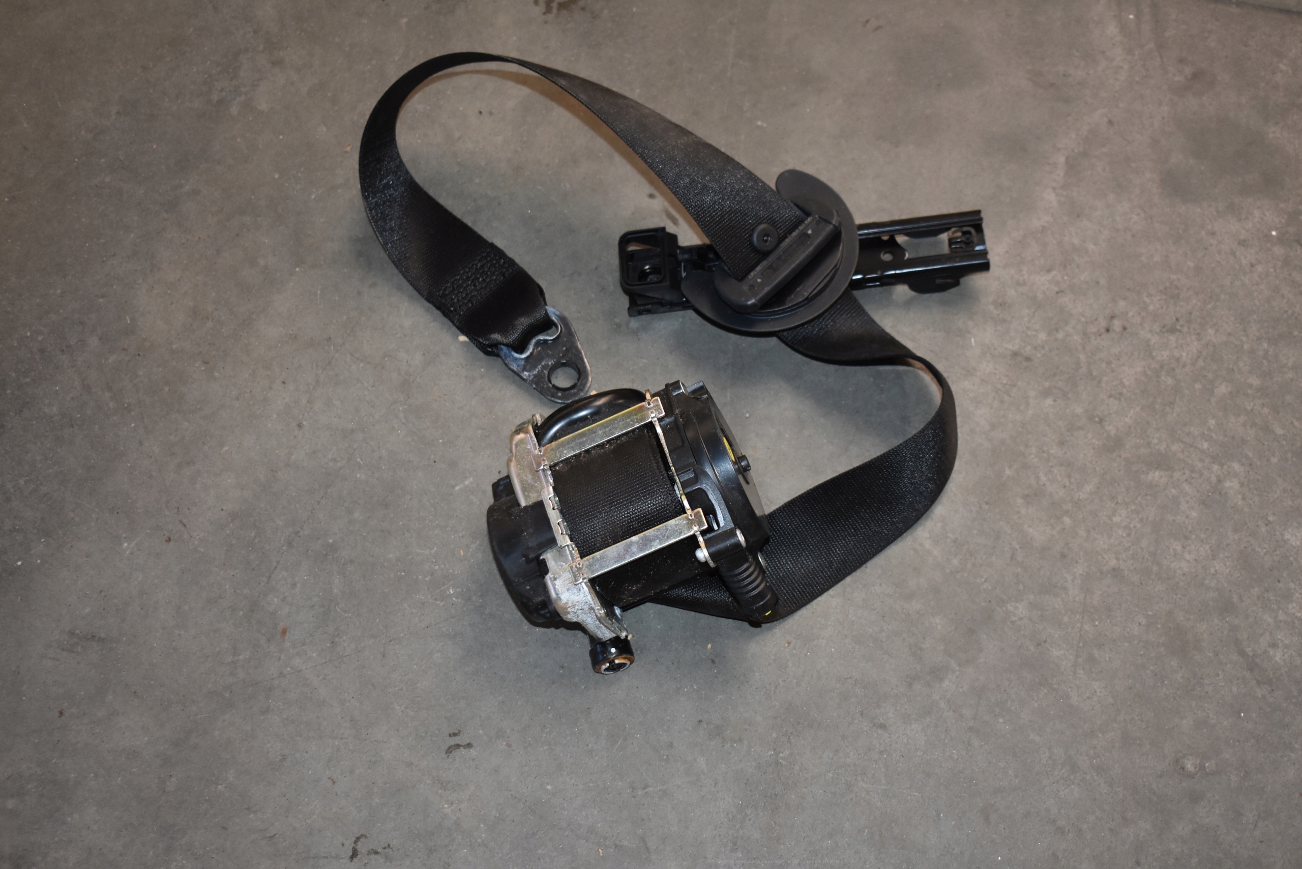 IDEALNY tension belt safety front front right PORSCHE PANAMERA 971 1 9