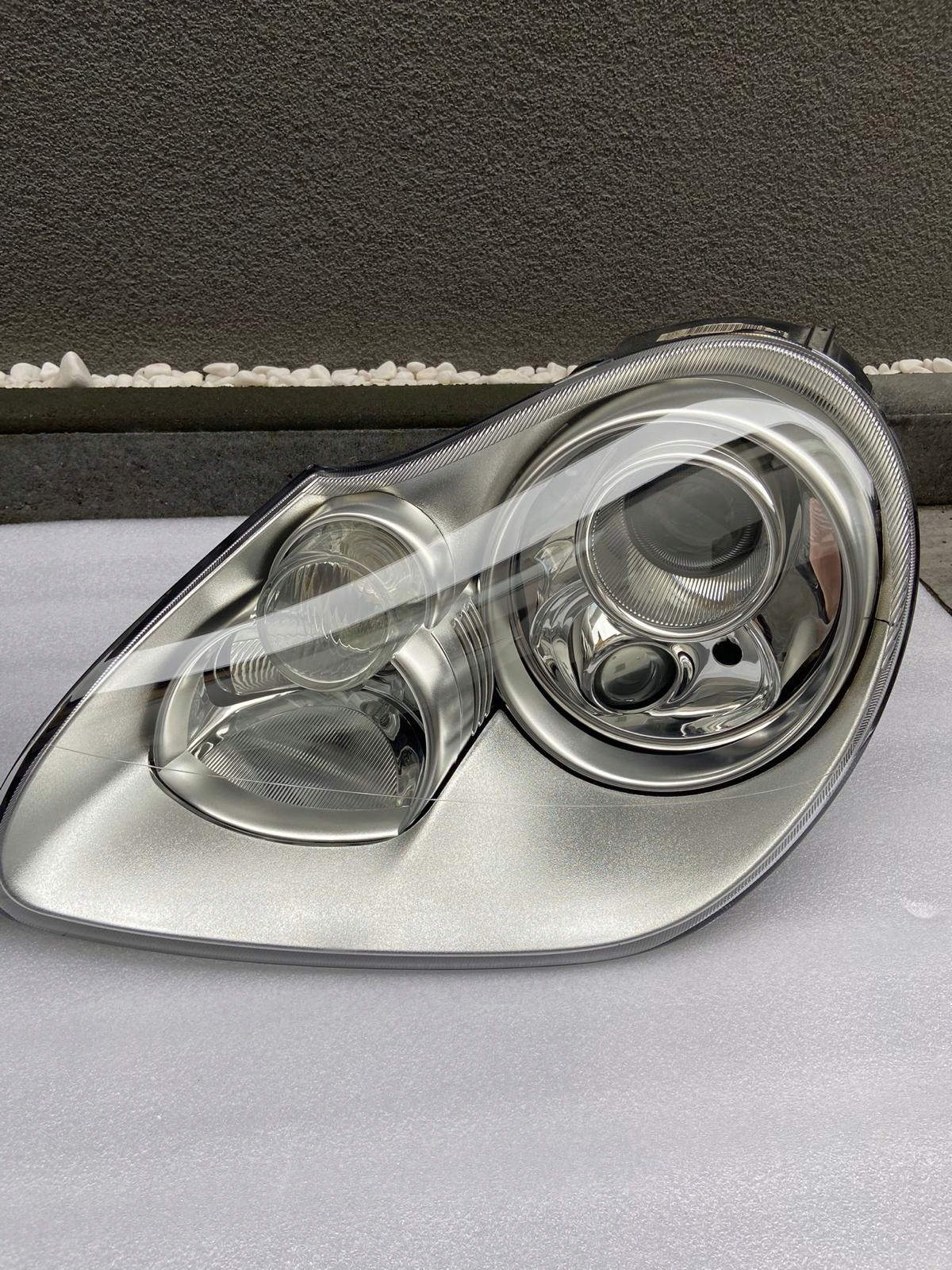 Feux phare Avant VW Cayenne 7L 7L5 1 Bi Xenon 2006