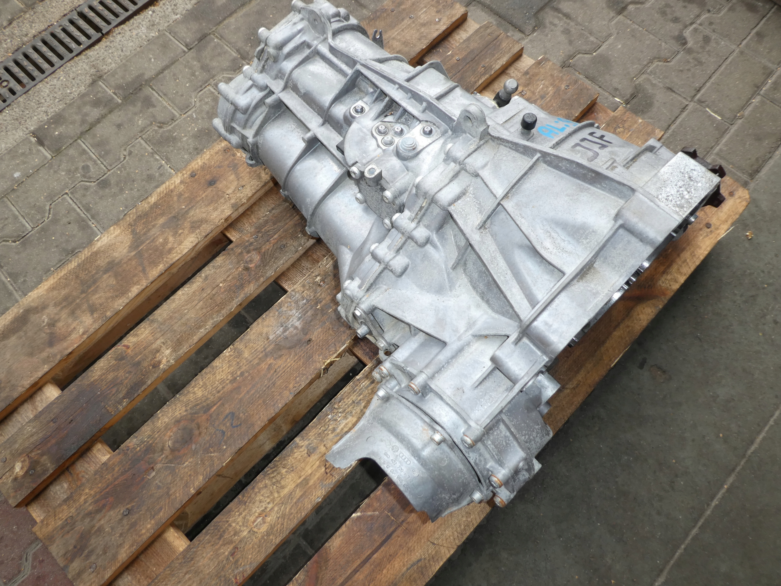 Váltó JJF AUDI A4 B8