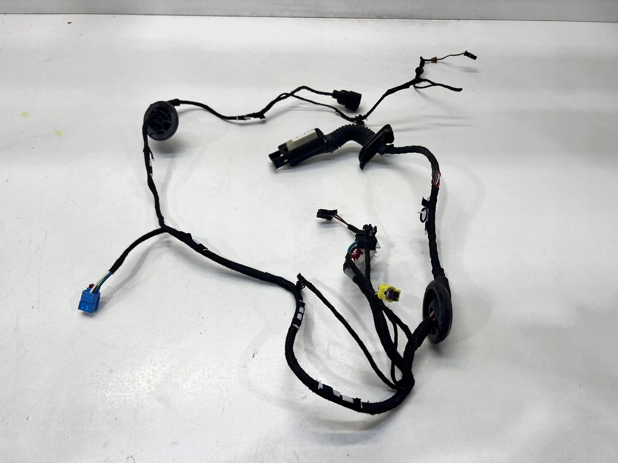 bundle door right front AUDI Q5 FY 80A971029C