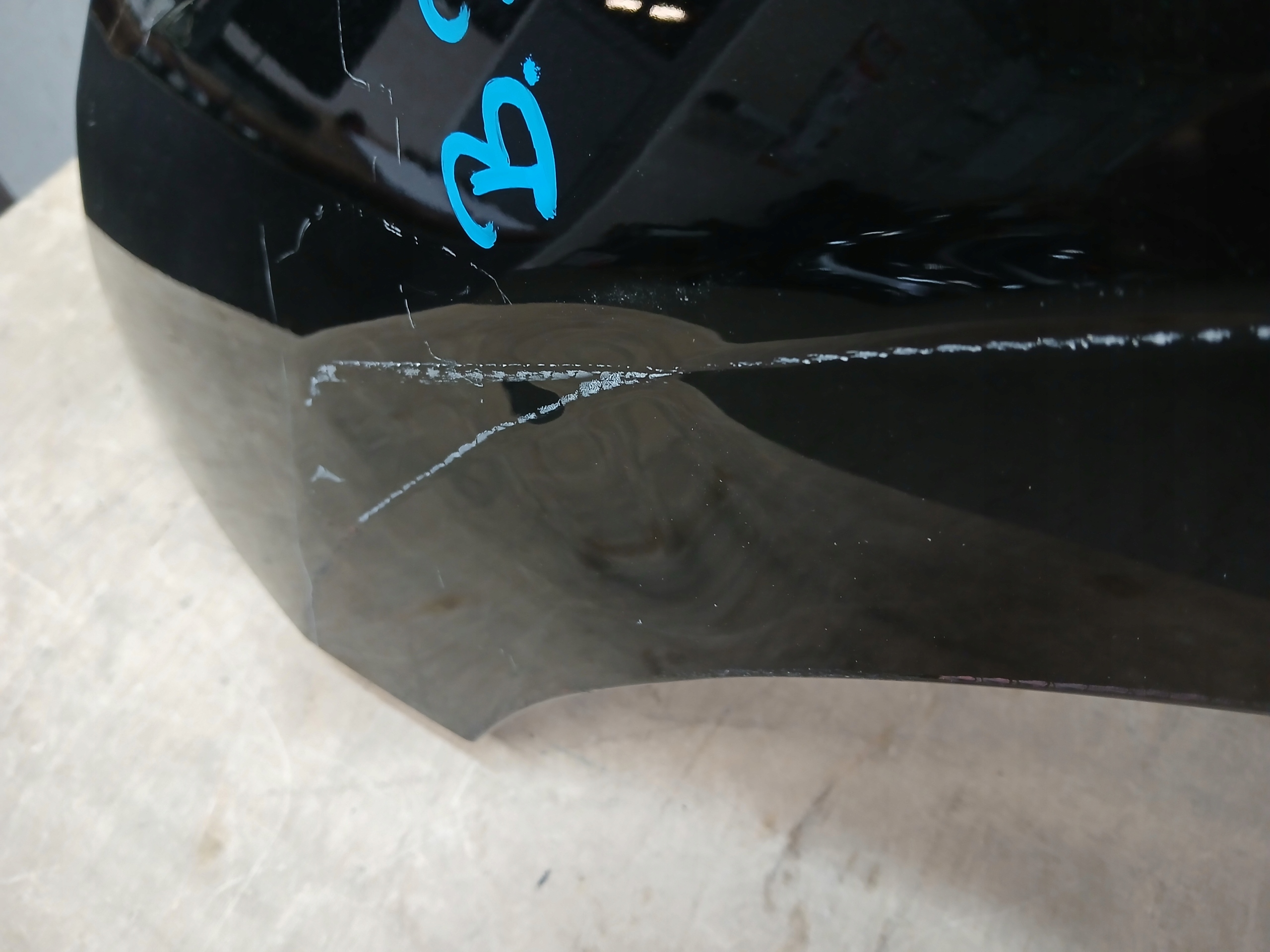blatník předek levý OPEL CORSA F