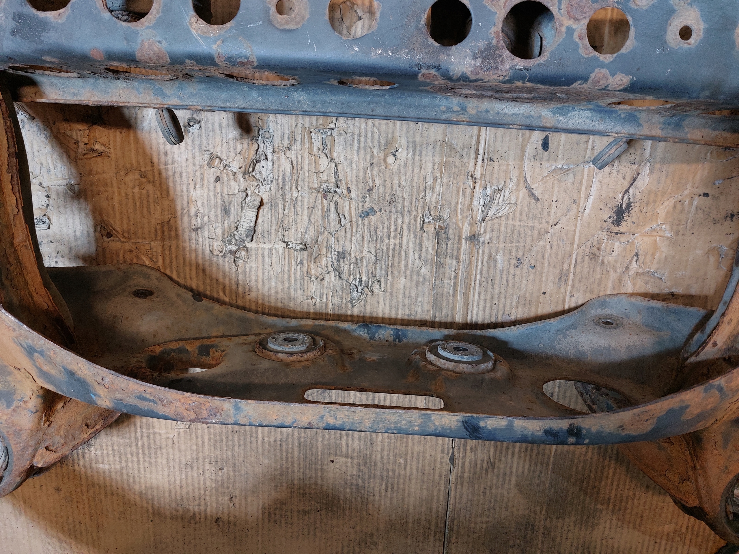 axle beam axle beam rear. MERCEDES W210