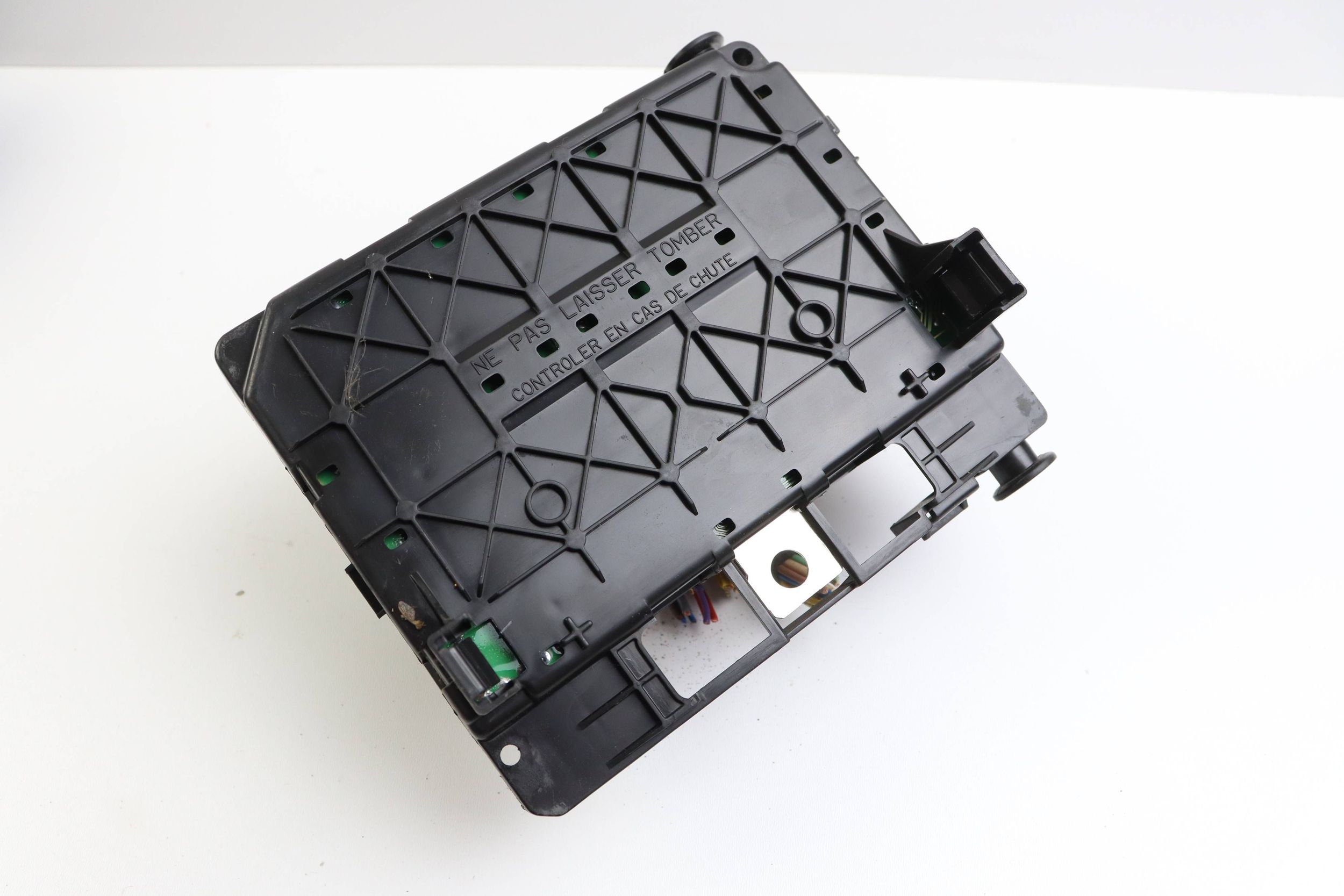 CITROEN PEUGEOT module compartment control unit BSM 9643498980 T118470002E