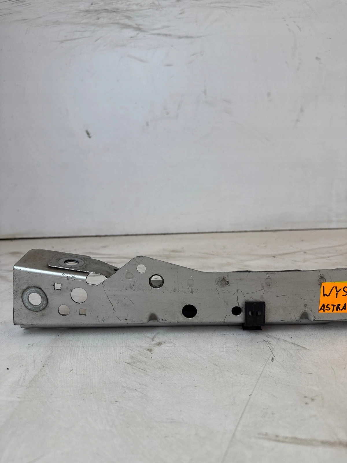 support panel for radiators pillar upper Opel Astra IV J
