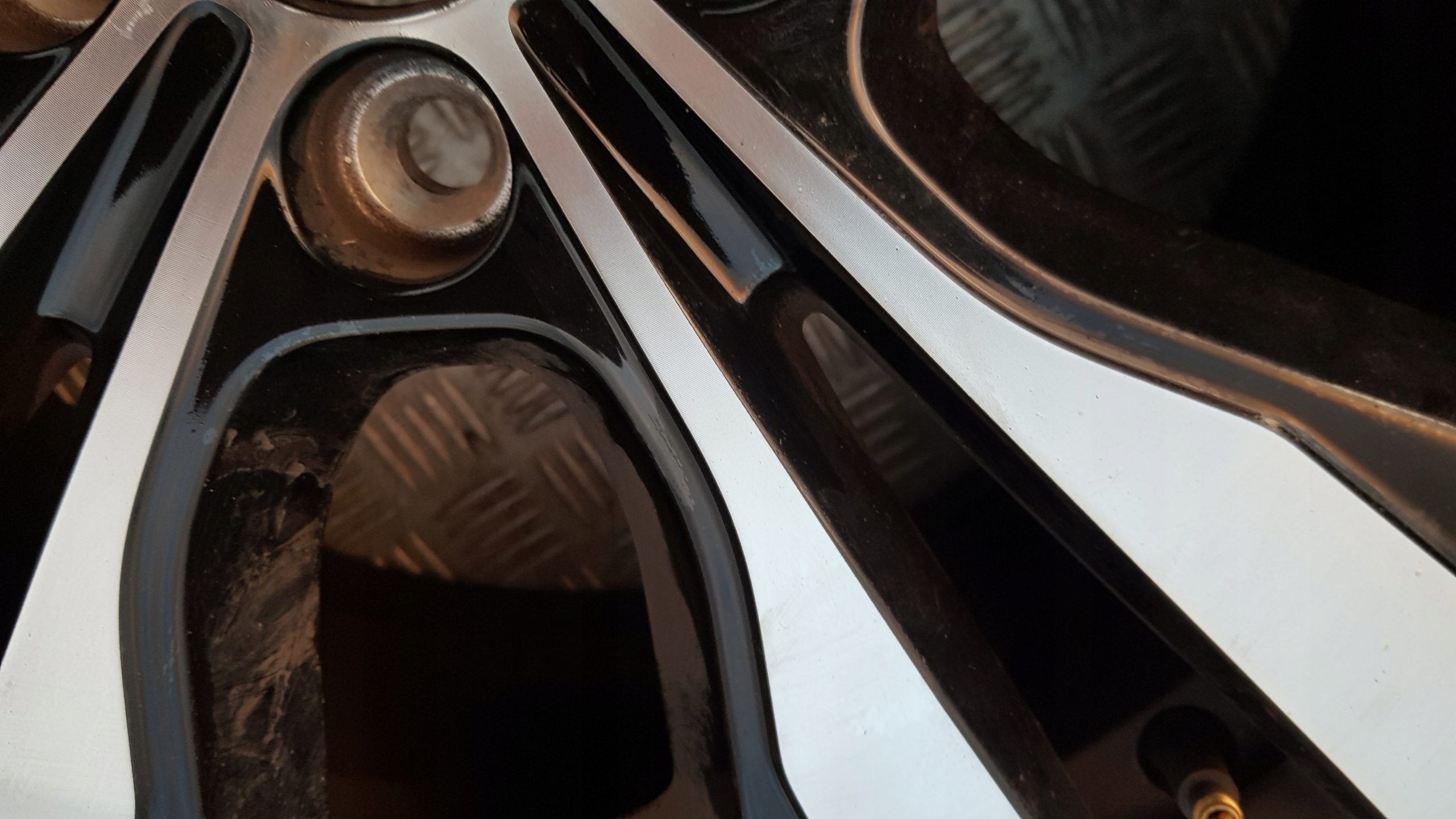 VOLVO XC40 disk disk hliníkový ET50 5X108 32327081 R17