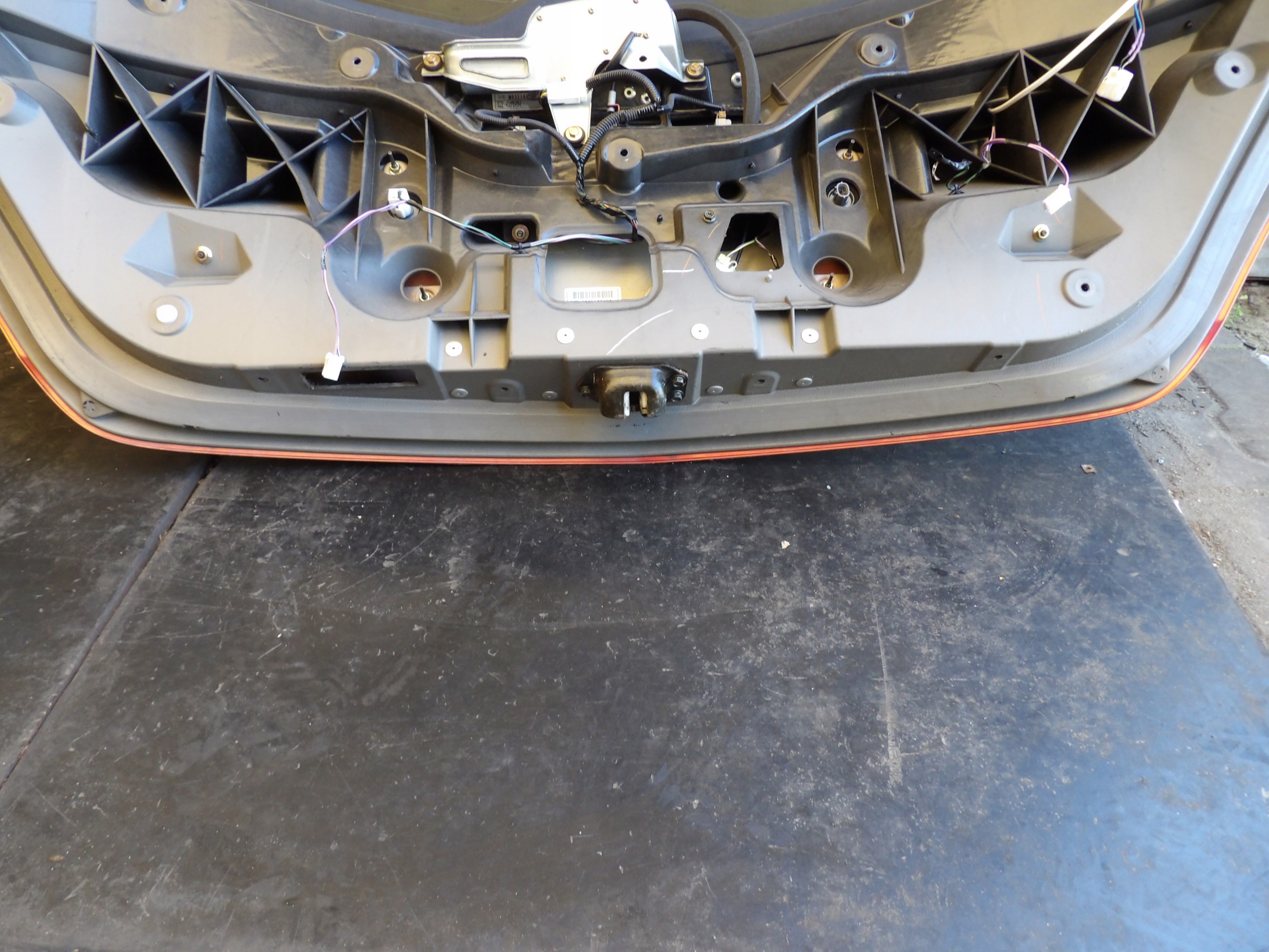 Nissan Murano Z50 boot doors lak. R10