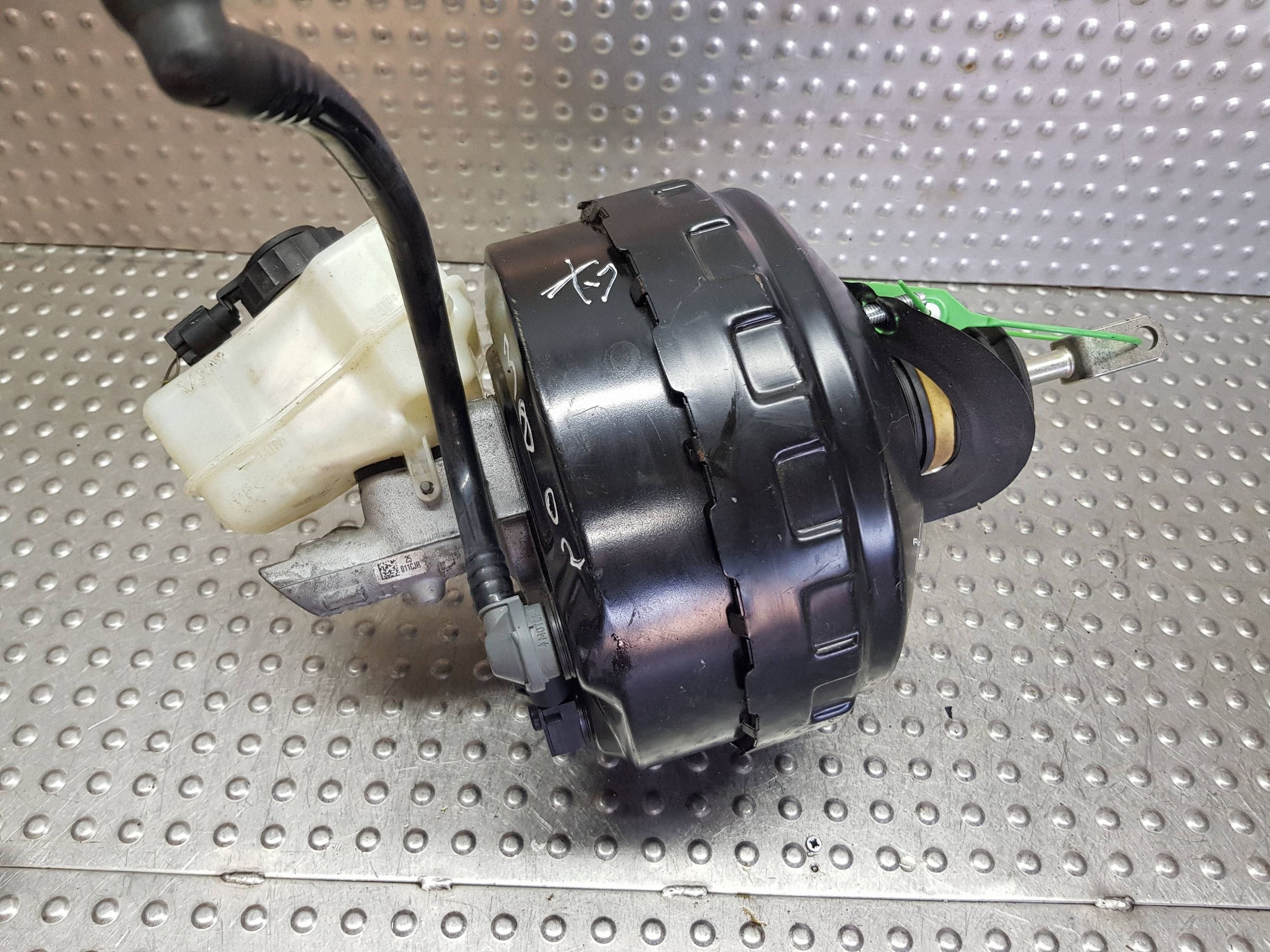 servo servo bubanj 6788038 BMW X1 E84