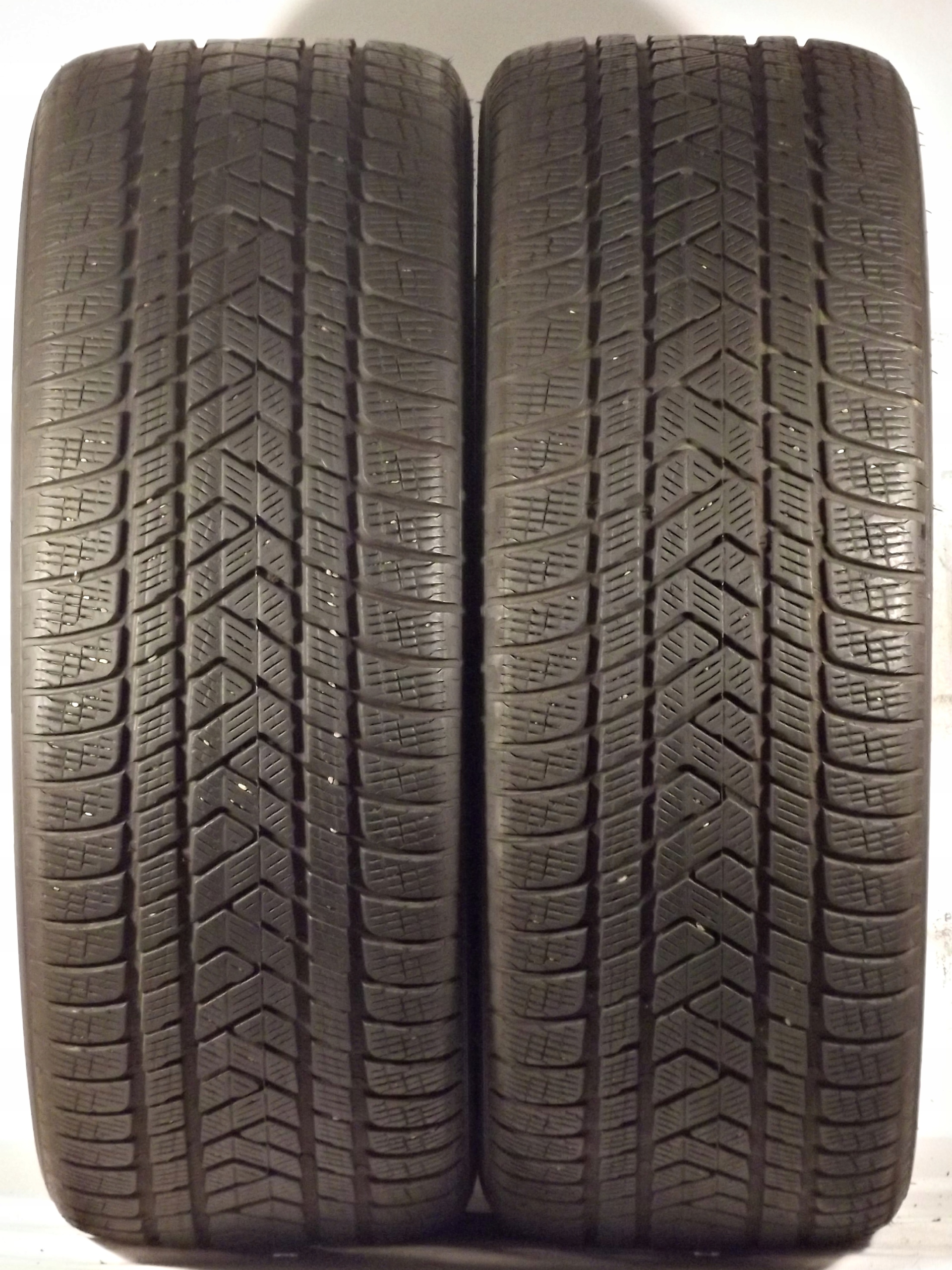 Зимові шини 285 / 45r21 Pirelli Scorpion Winter