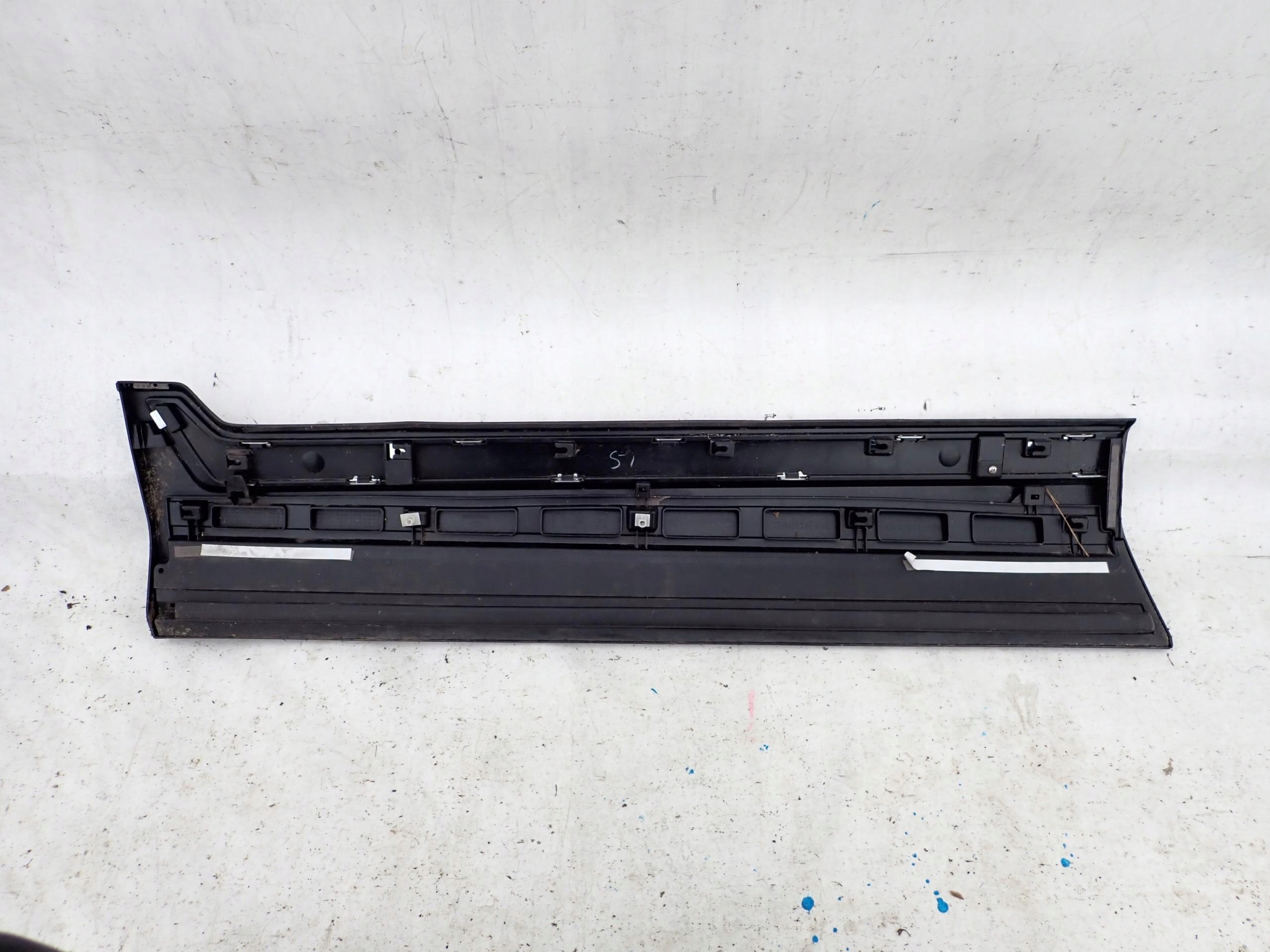 HONDA CR-V V 18- moulding door right front front 75312-TLA-A0-20