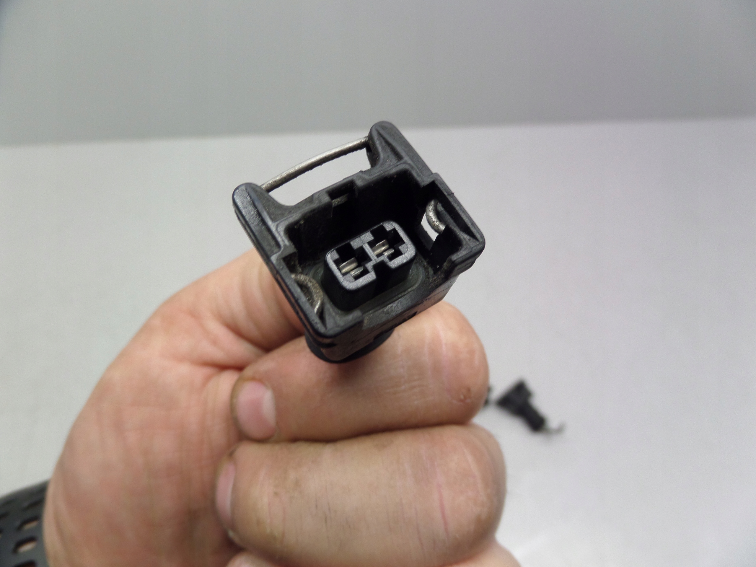 WTYCZKA KOSTKA WTRYSKU PALIWA RENAULT K4M K4J Typ silnika Benzyna