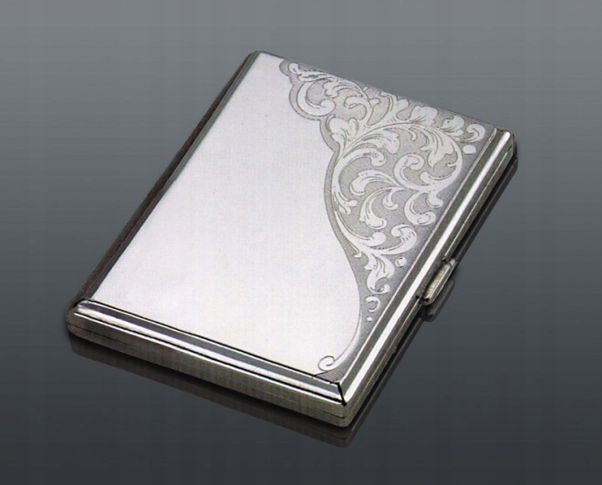PAPIEROŚNICA METALOWA Z WZORKAMI ELEGANCKI ZESTAW PREZENTOWY 0106