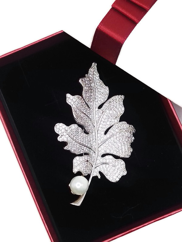 Luxusní Brož Přívěsek S Perlovým Listem, Stříbrná, Rhodiová Dárek Krabička