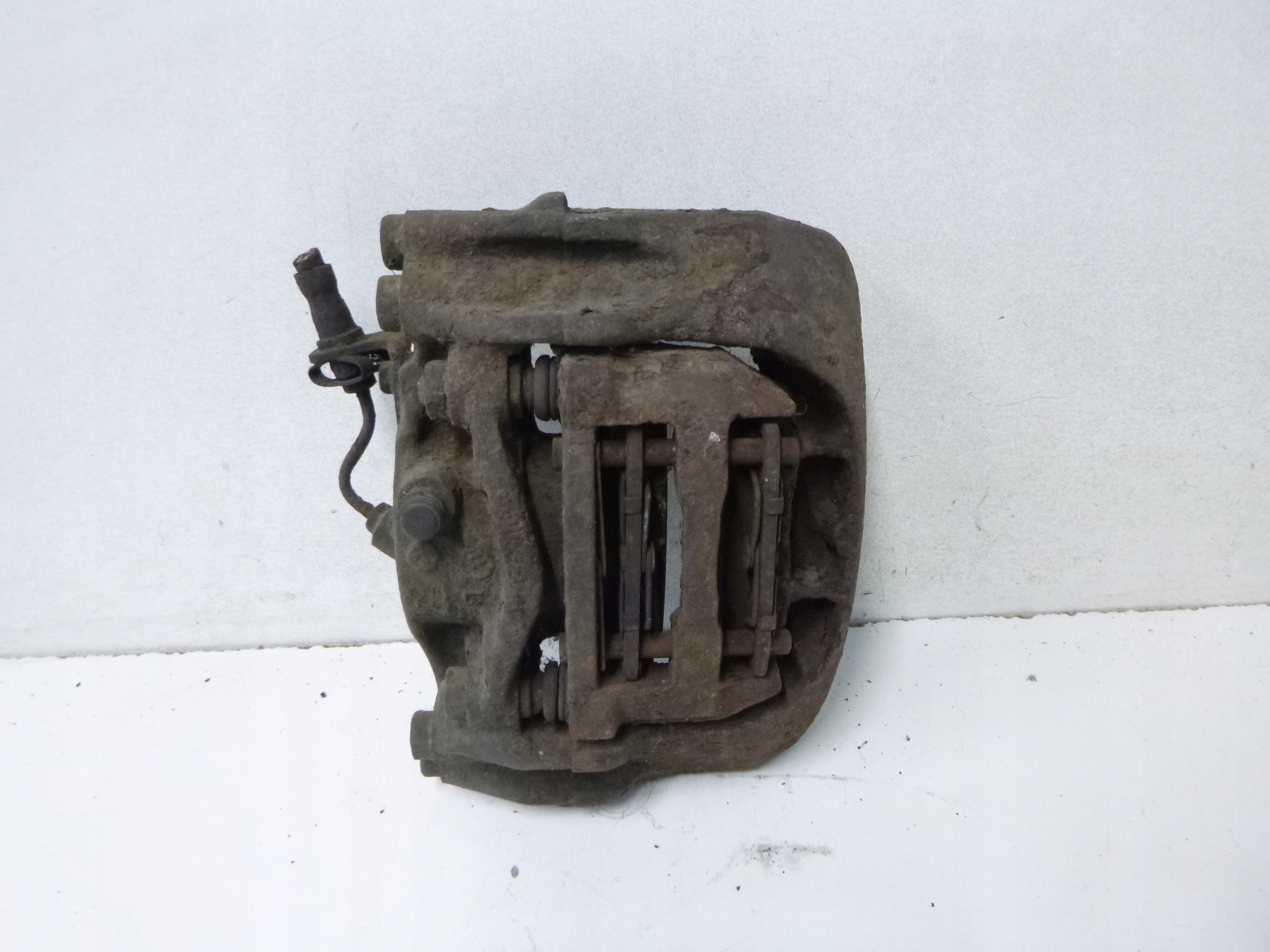 caliper brake front left VW T4 2.4D 91r.