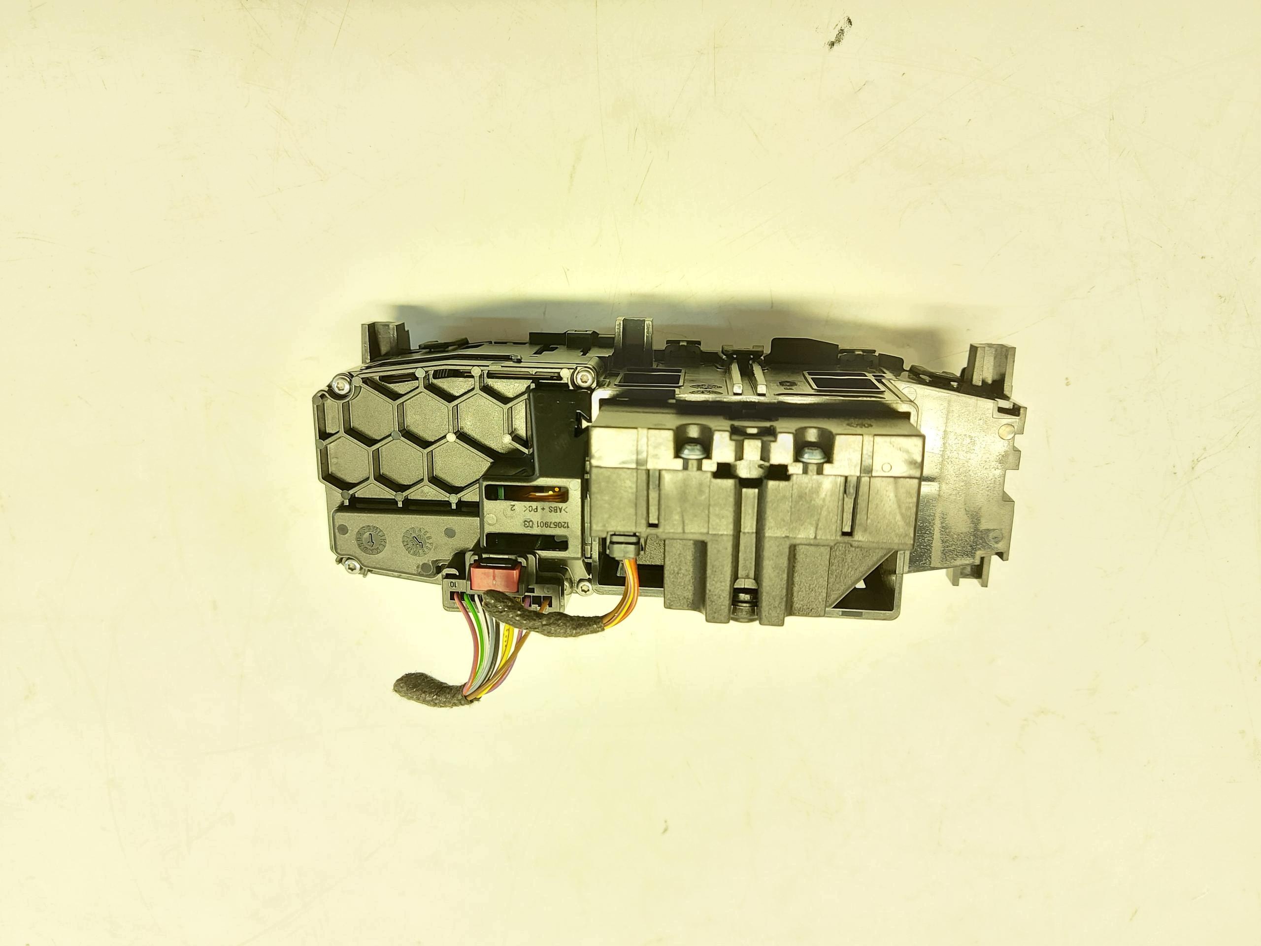 AUDI A5 8B3 B10 AVANT switch changes of the gear 8B3713059J