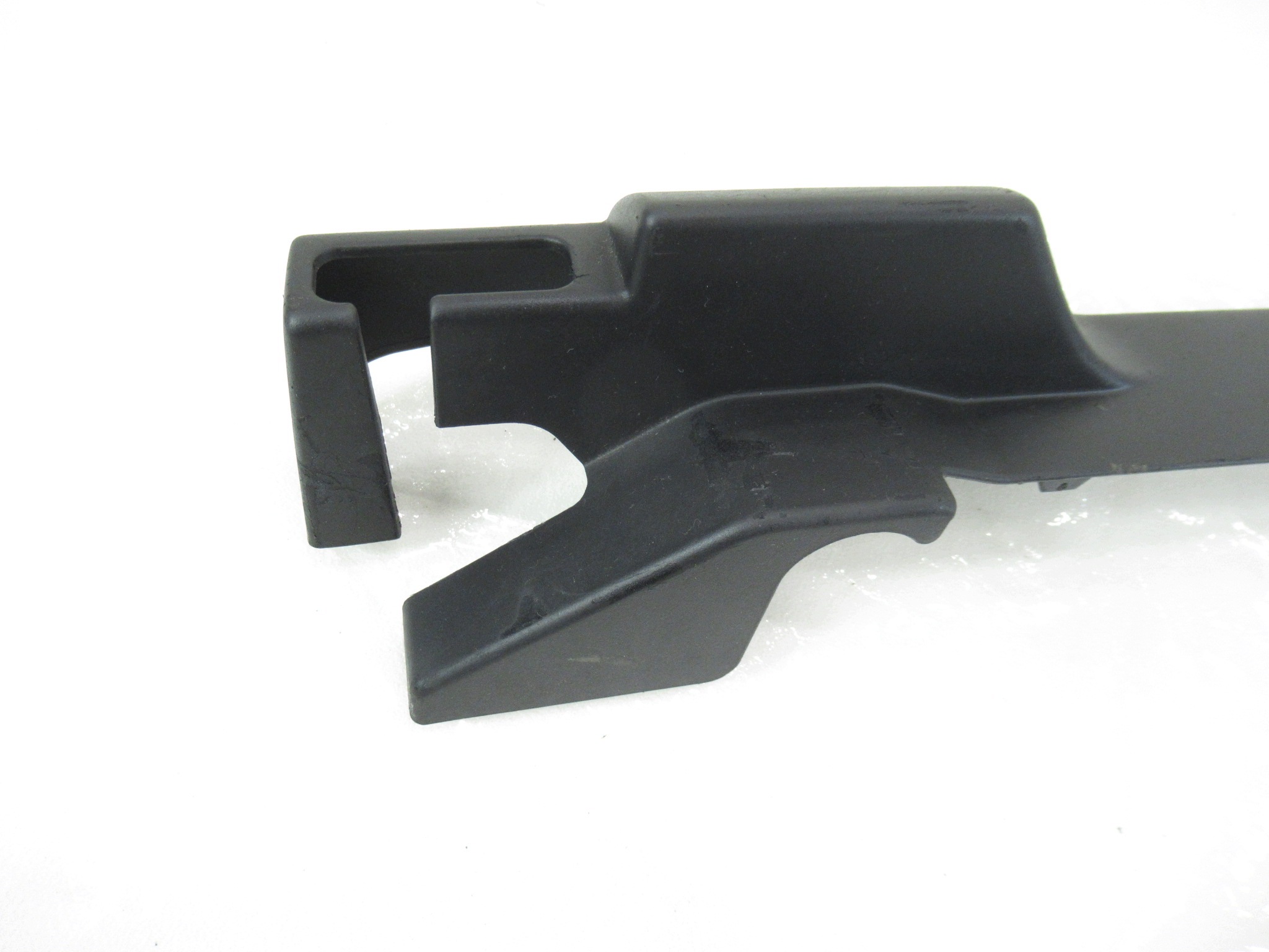 cover szyny seat left front BMW e60 e61 sedan KOMBI