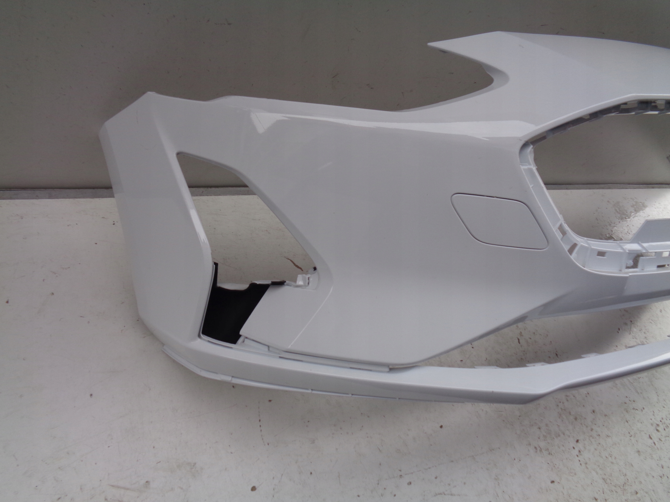 FRONTSTOSSSTANGE FORD FOCUS MK4 18- NR 38505