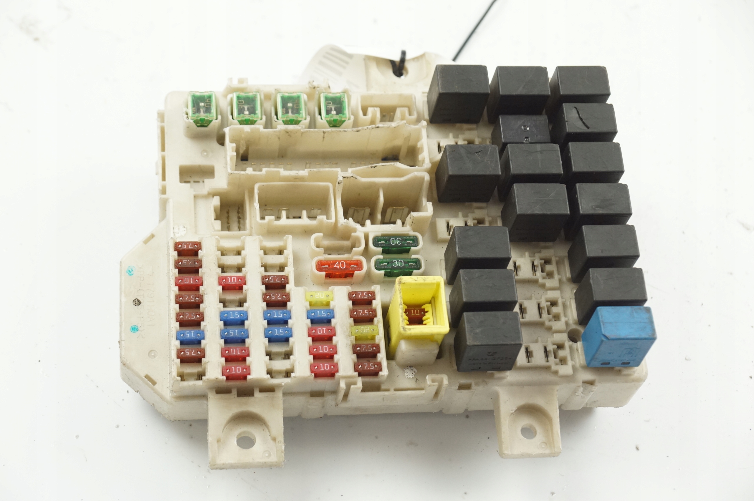 Module fusibles 8565A174 MITSUBISHI COLT